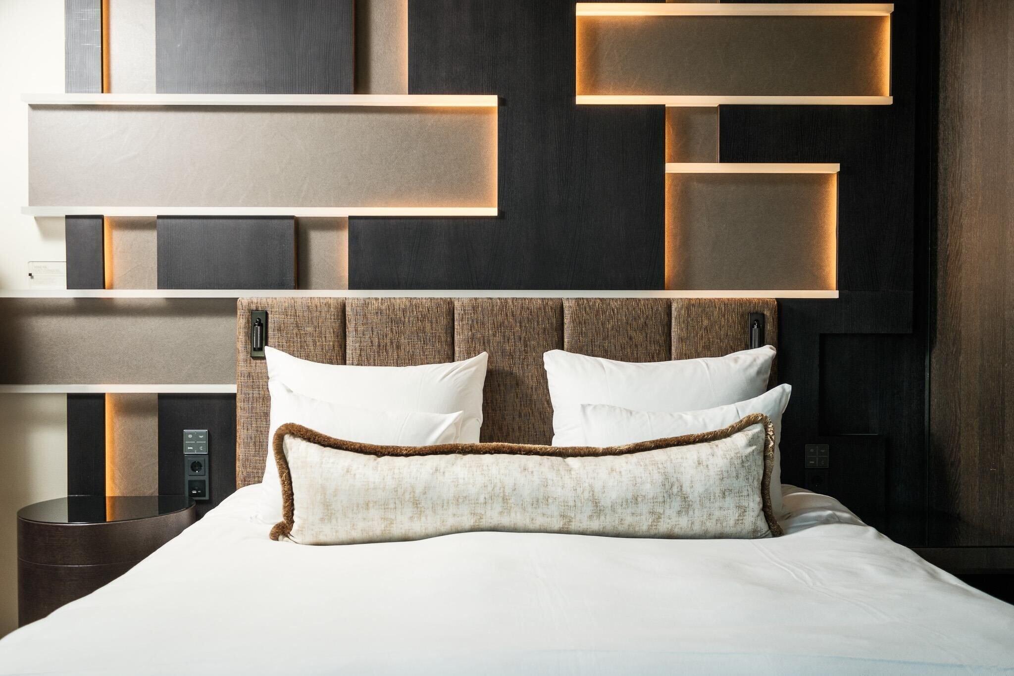 Double Deluxe King Bed