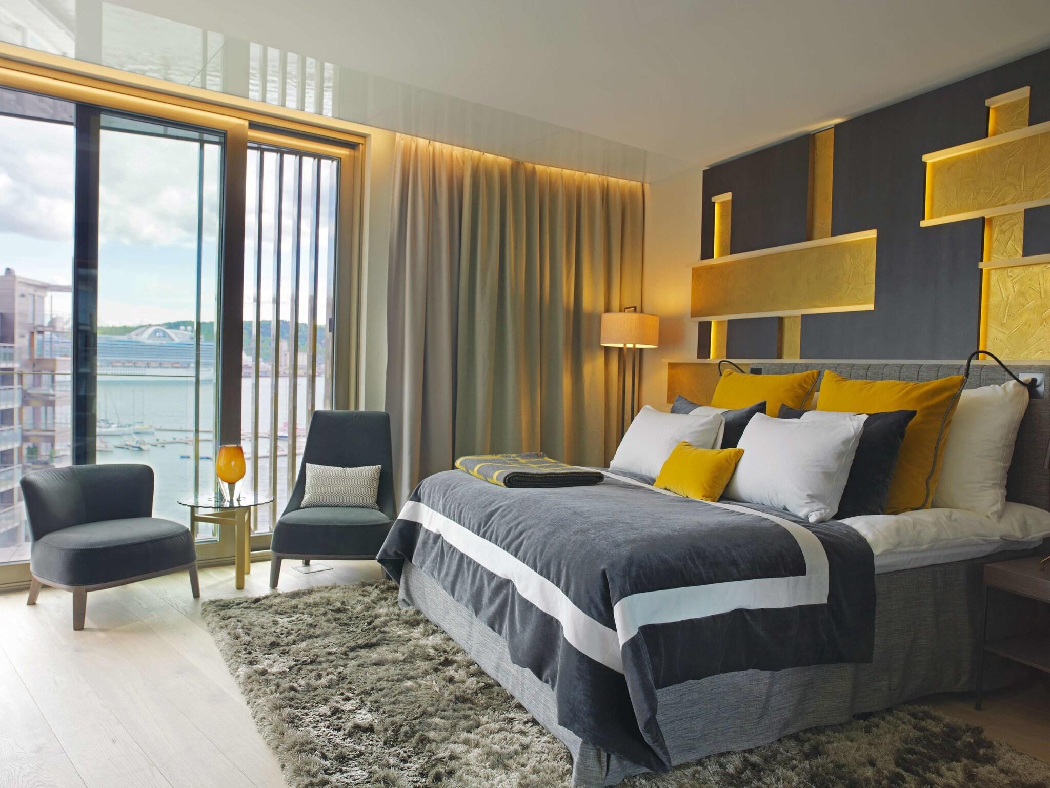 Double Deluxe King Bed