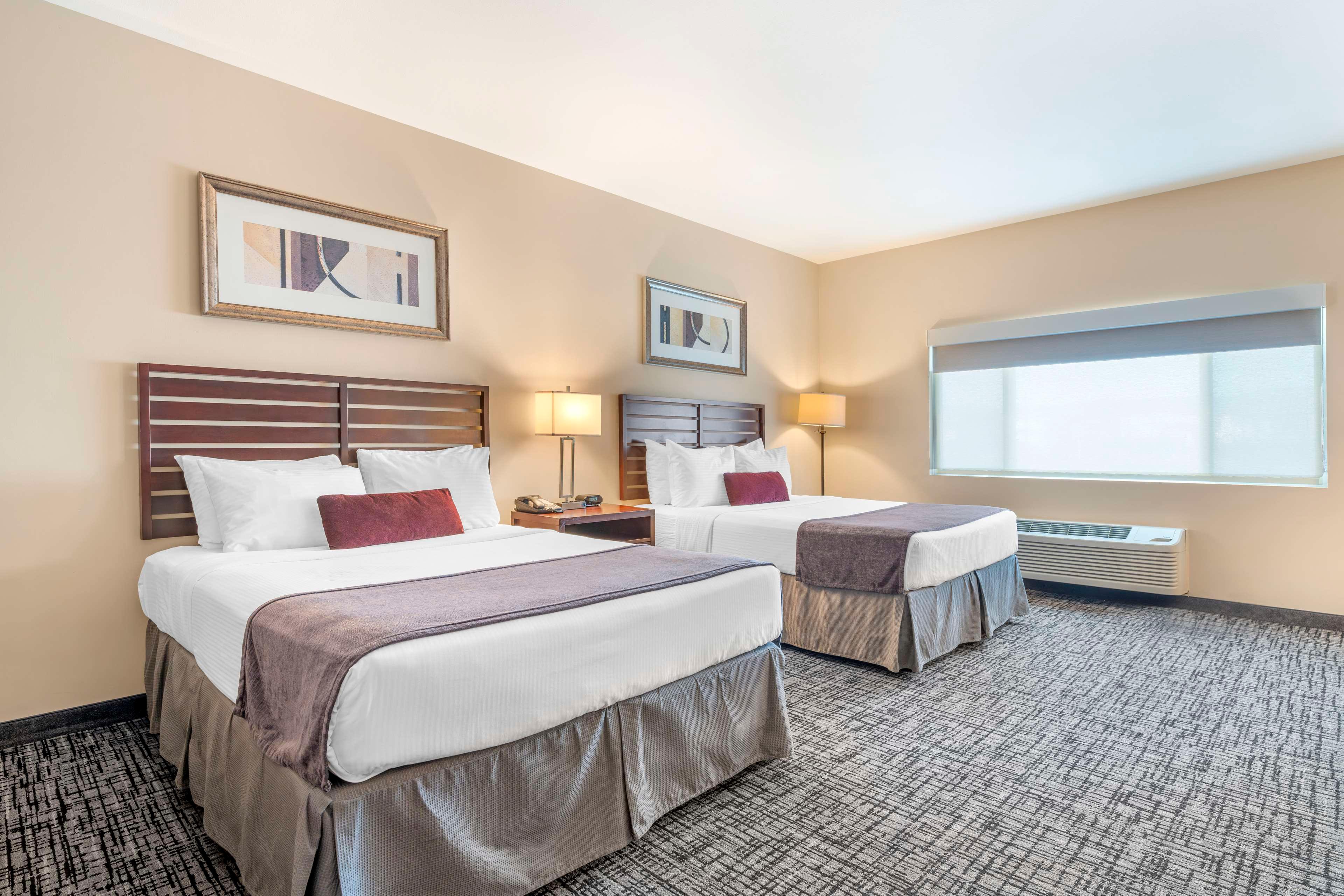 Quadruple Accessible