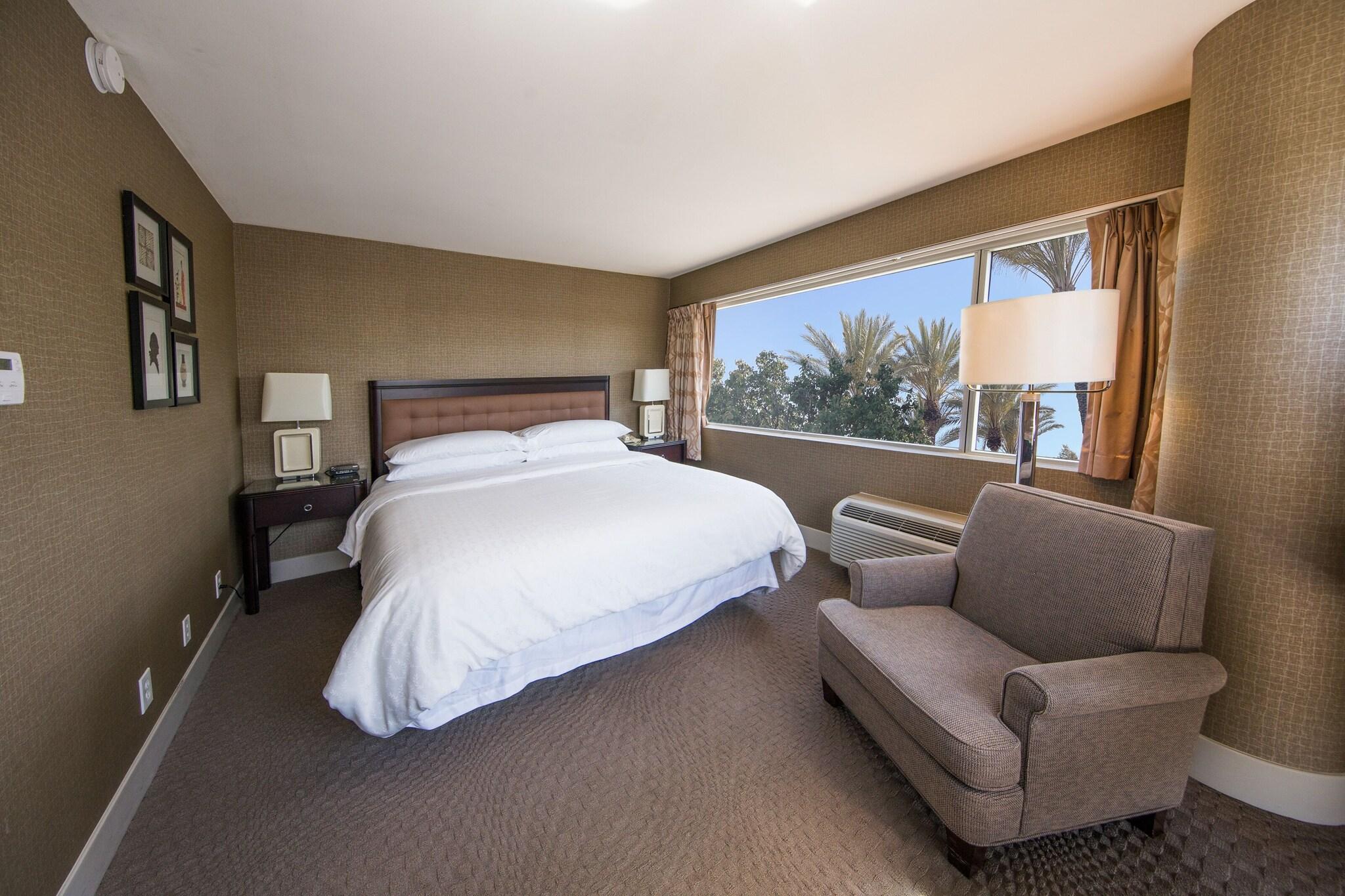 Junior Suite King Size Bed