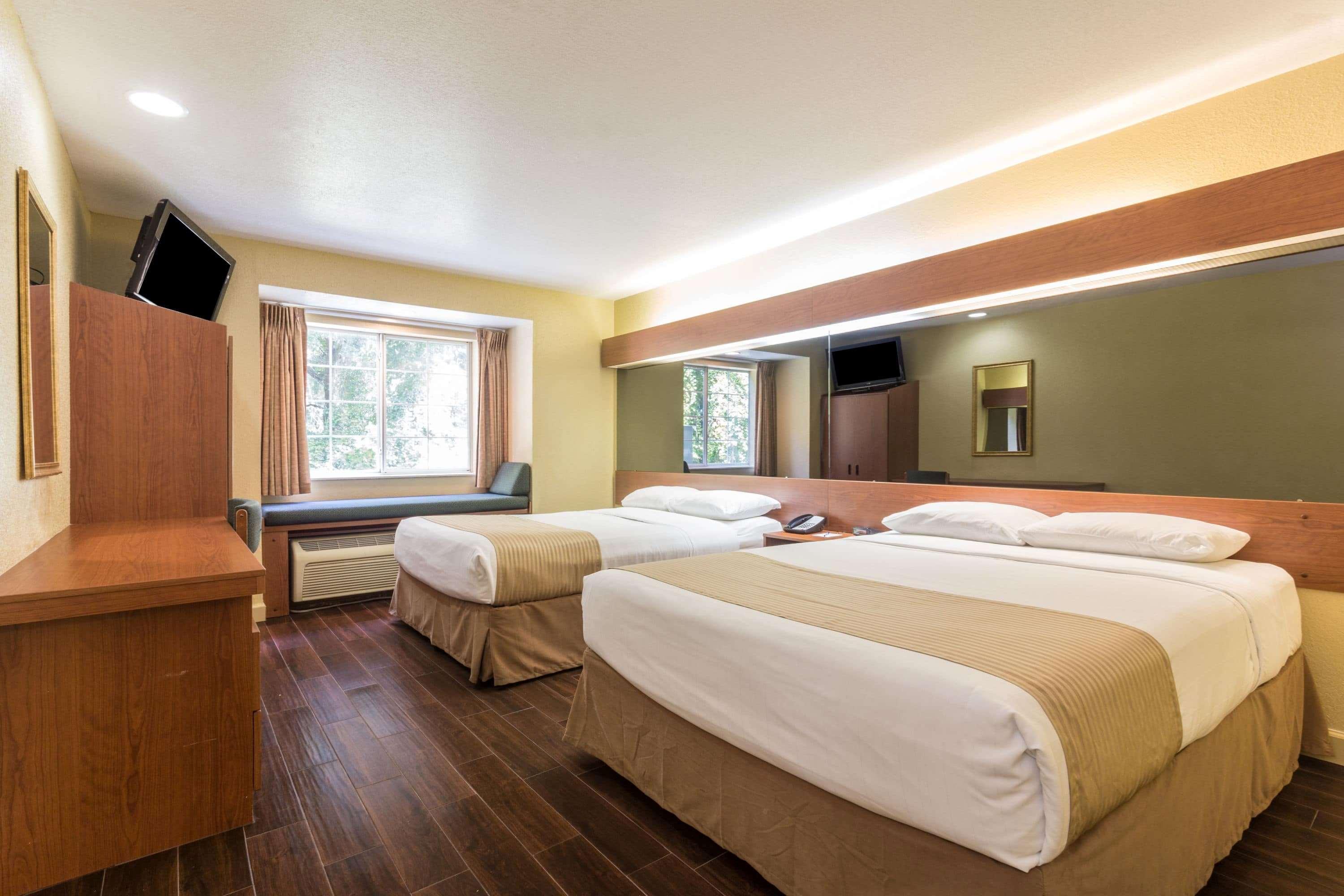 Quadruple Two Queen Beds