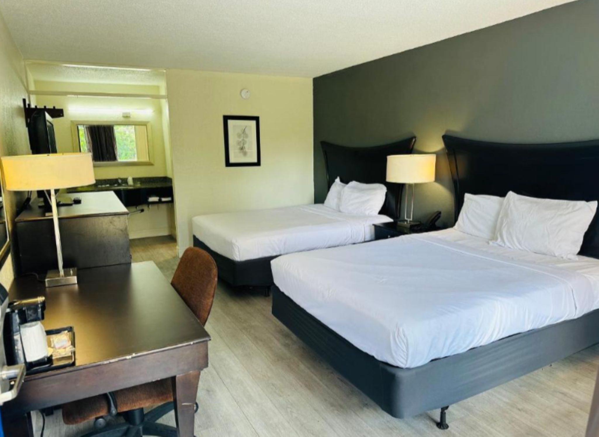 Quadruple Two Queen Beds