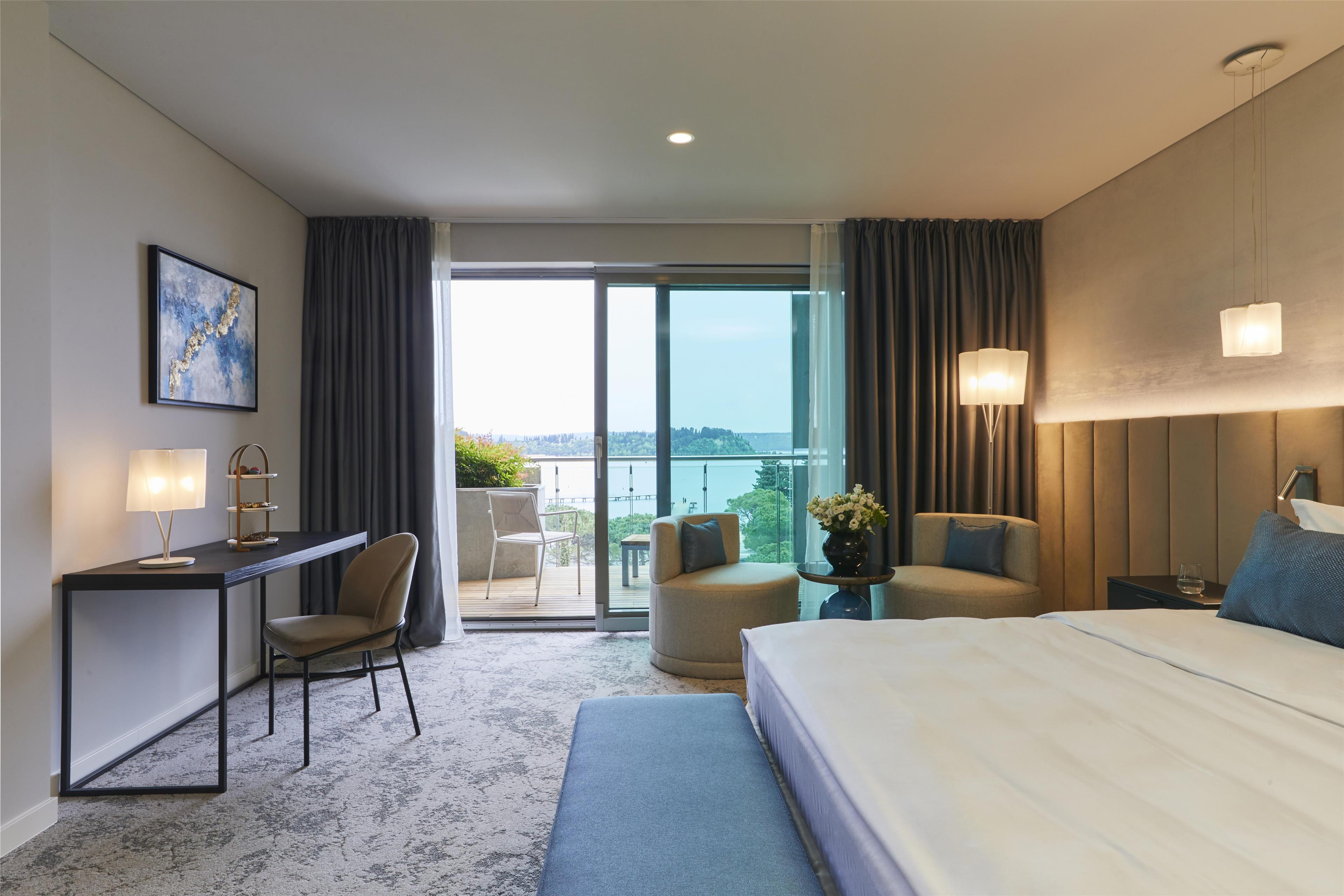 Room Deluxe Sea View