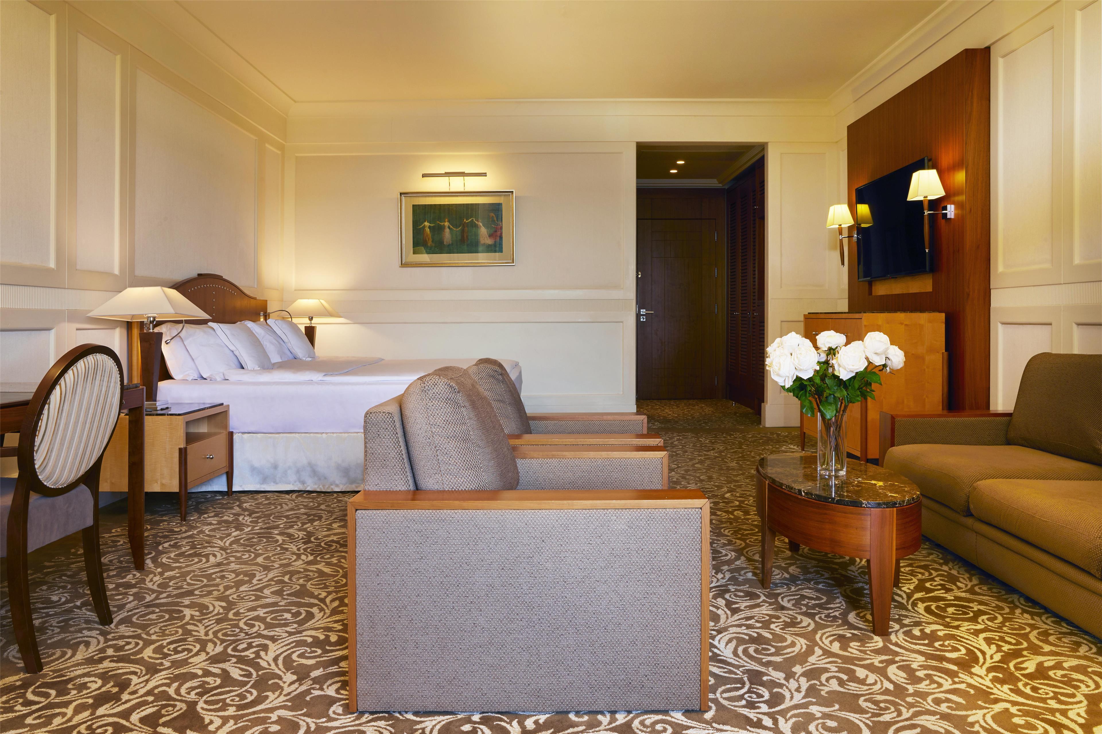 Room Grand Deluxe
