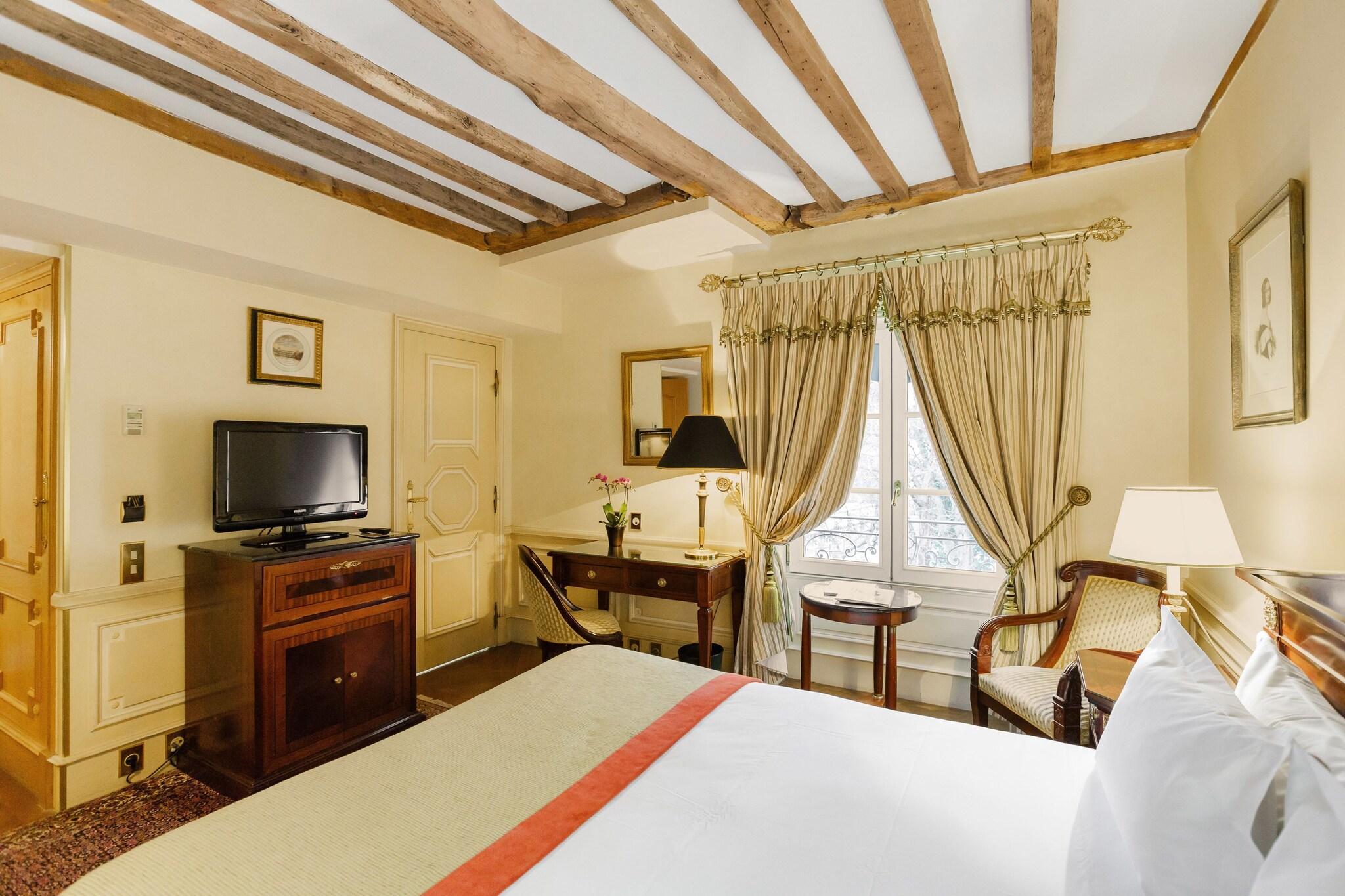 Double Classic Queen Bed