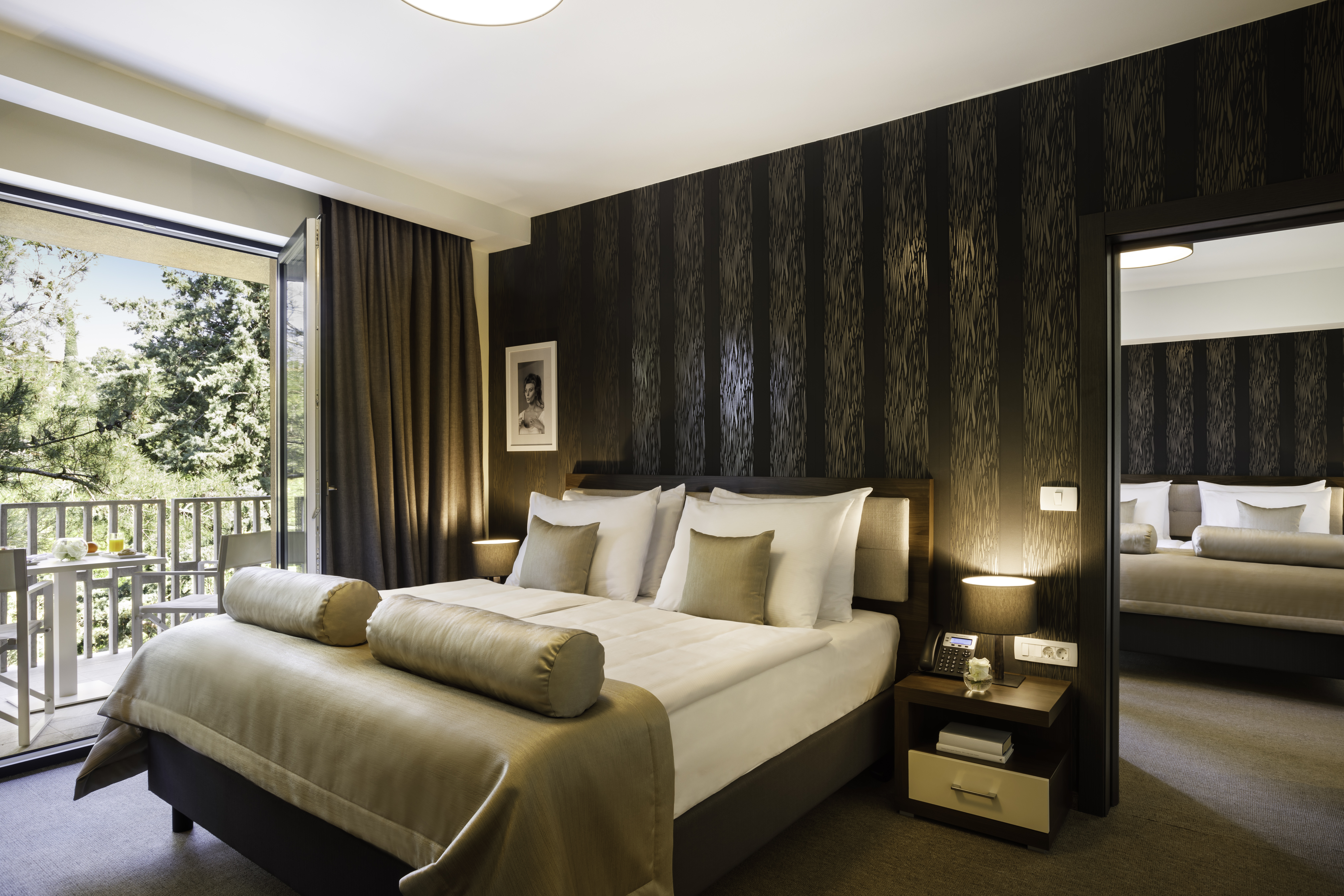 Family Room Park View with Balcony