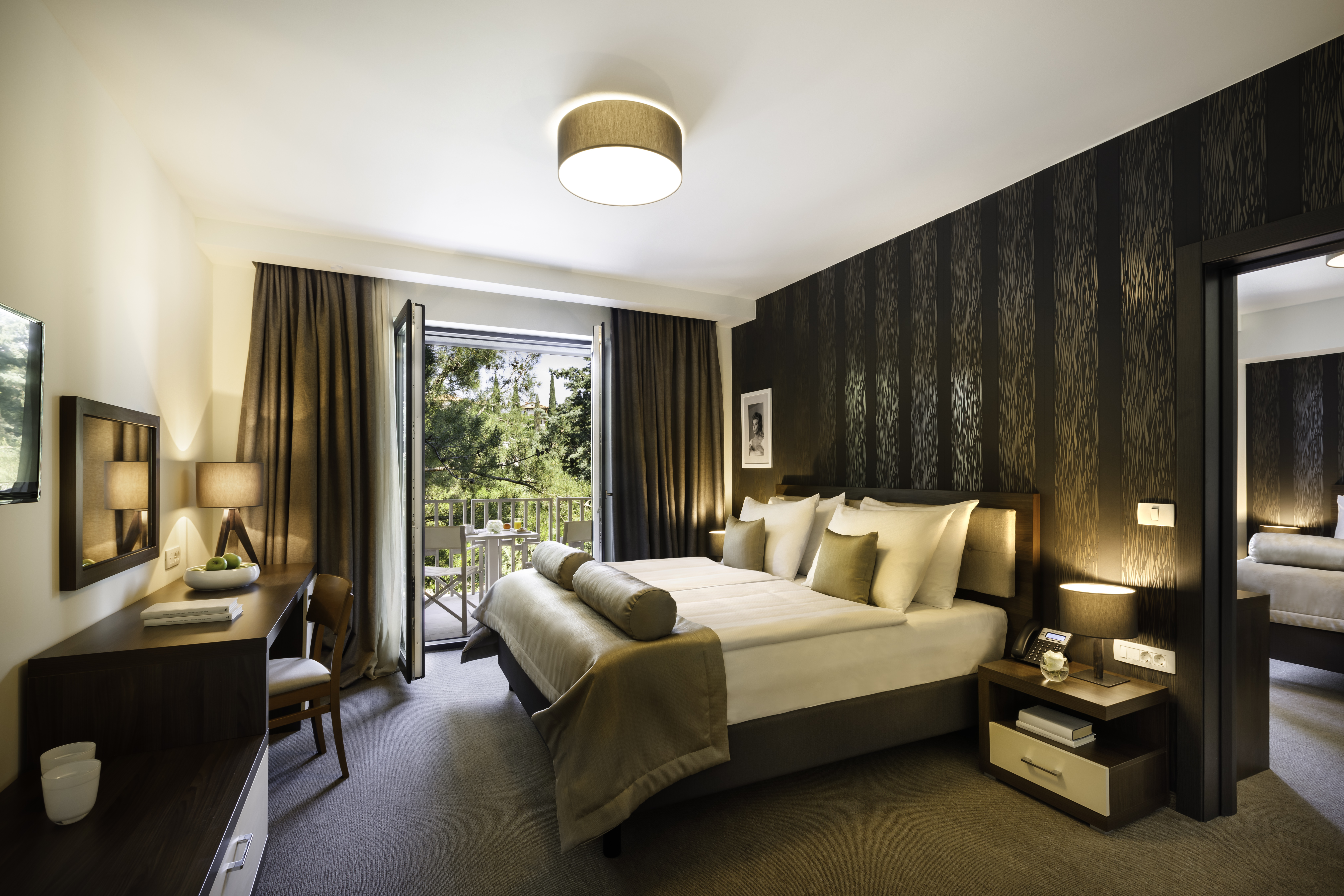 Family Room Park View with Balcony