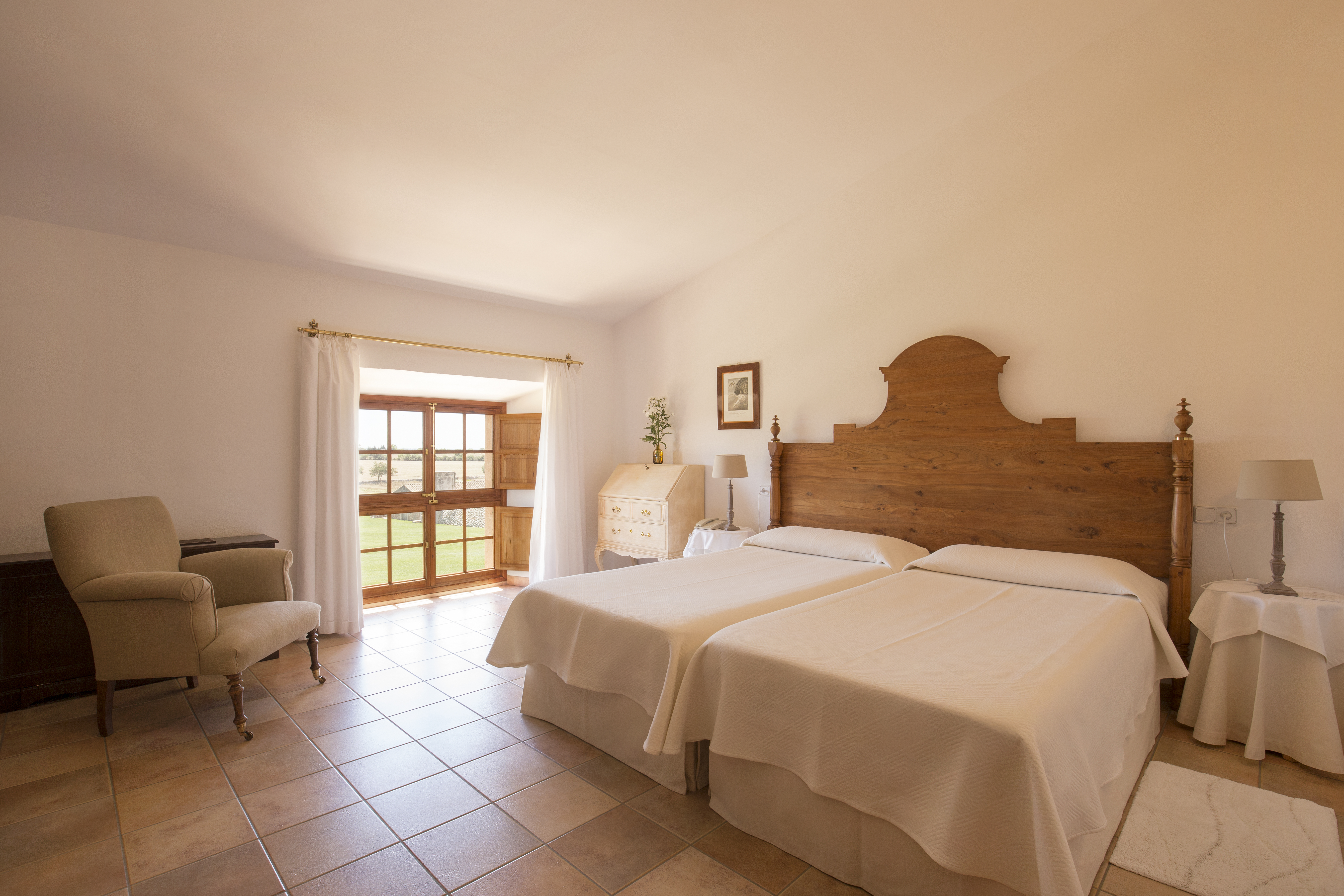 Double or Twin Standard