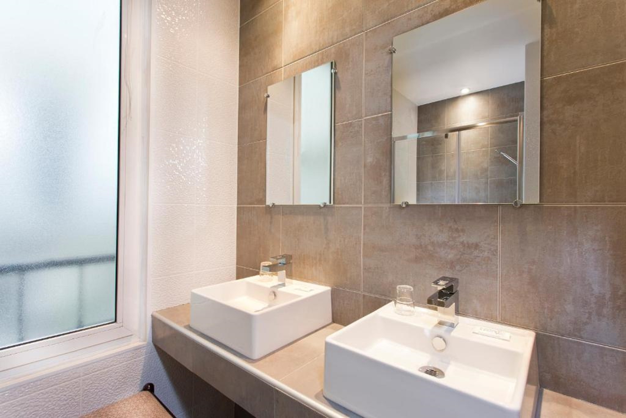 Double or Twin Superior