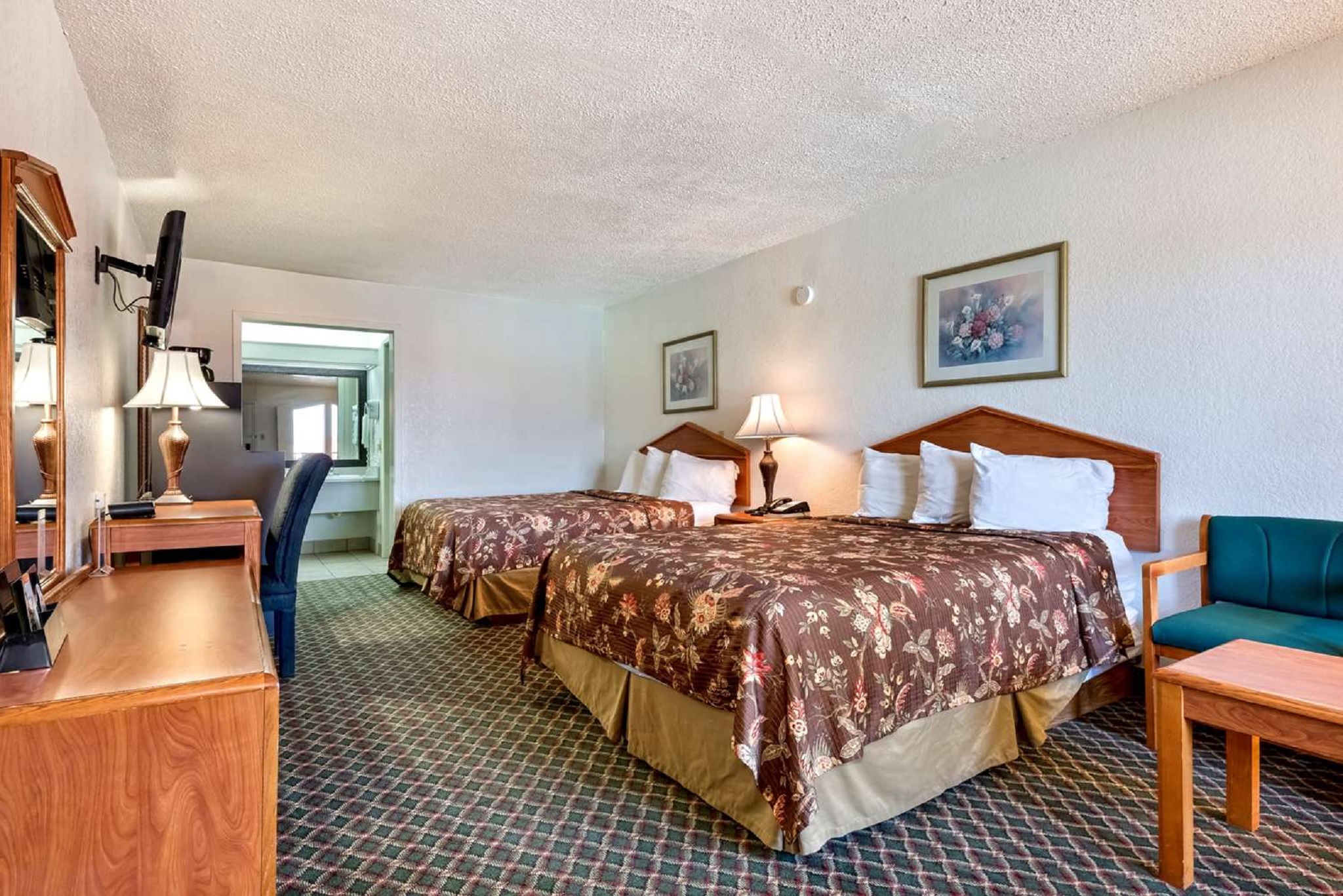 Double Two Queen Beds Non Smoking