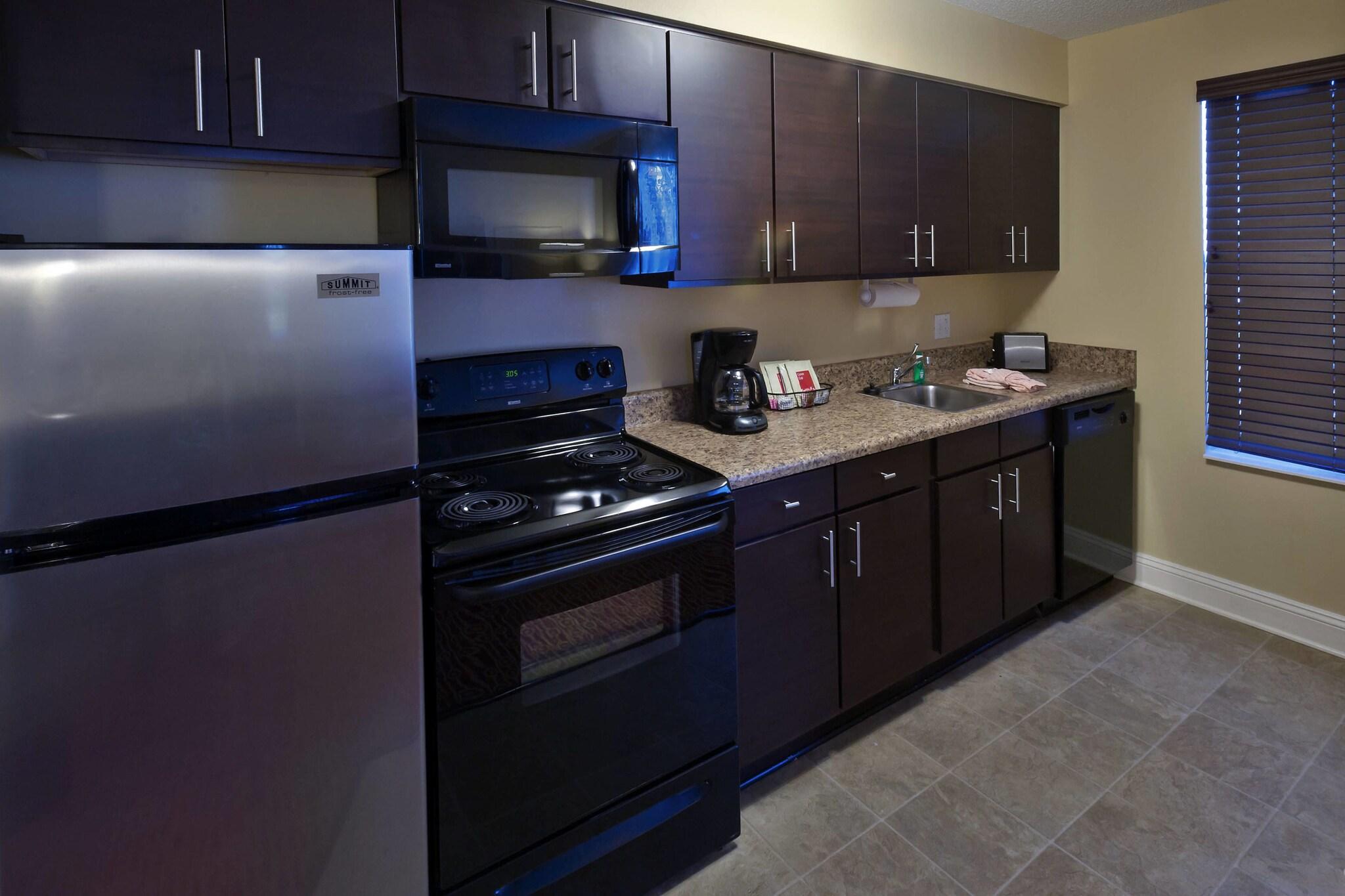 Studio Queen Size Bed