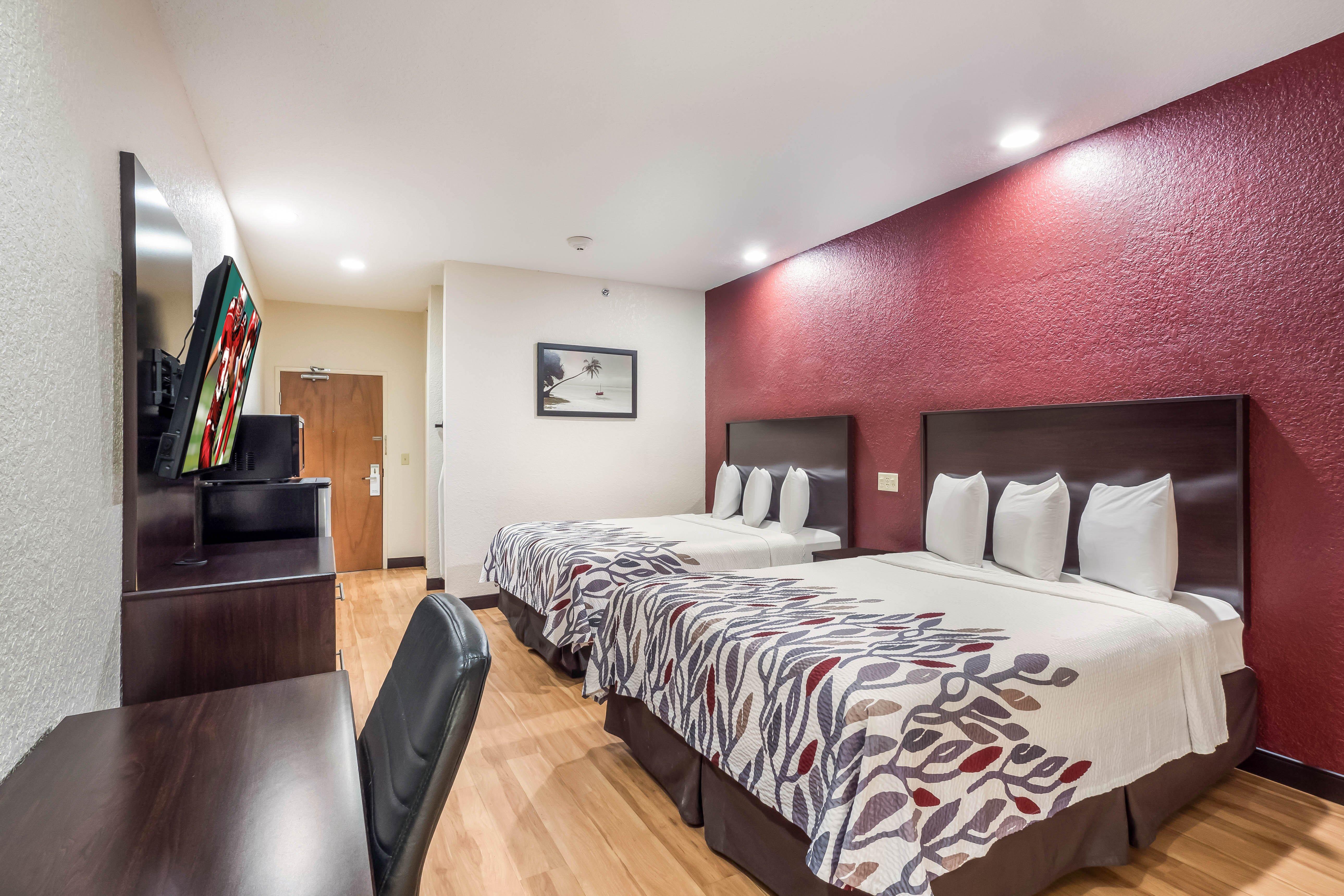 Double Deluxe Two Queen Beds