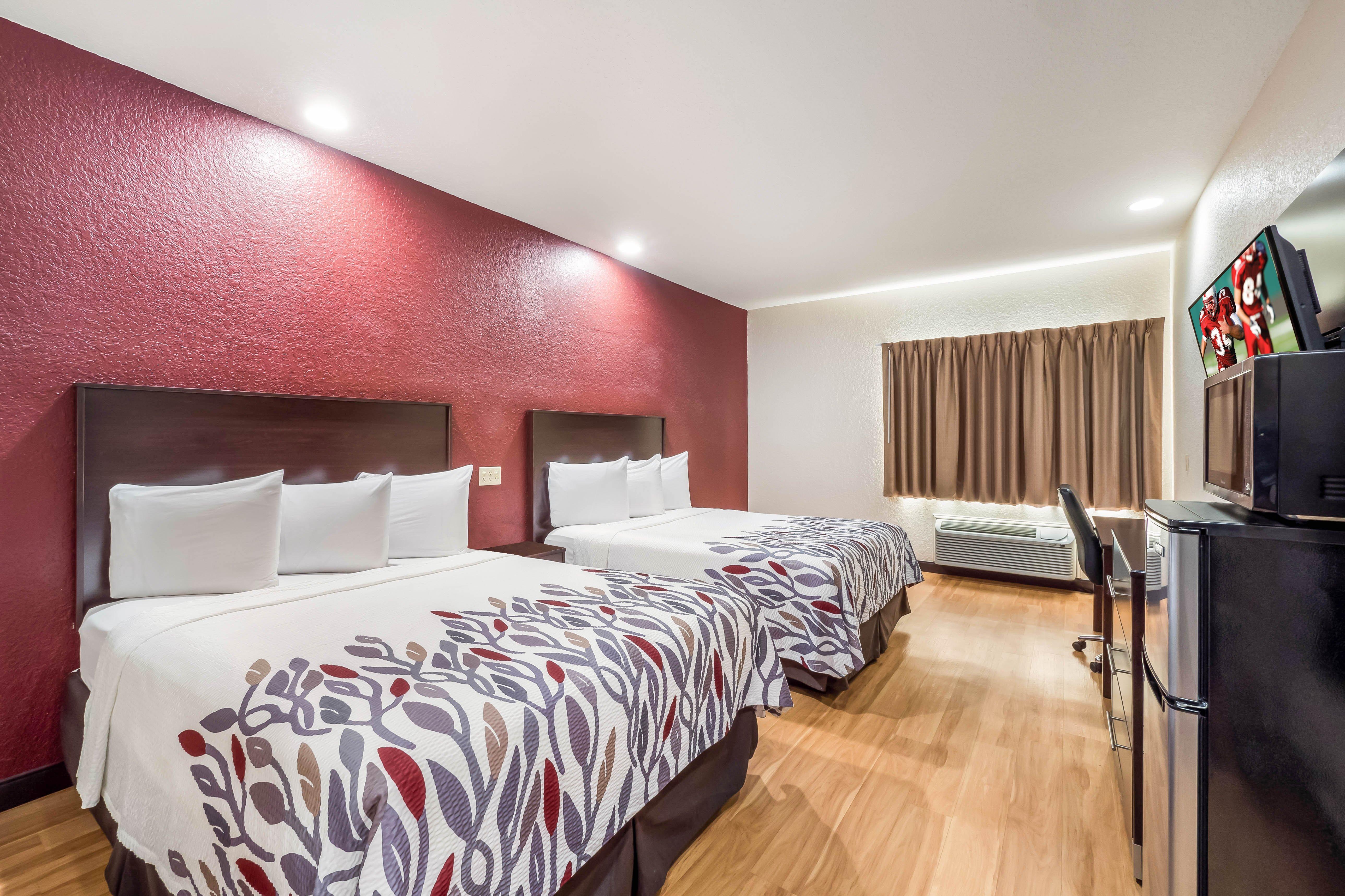 Double Deluxe Two Queen Beds