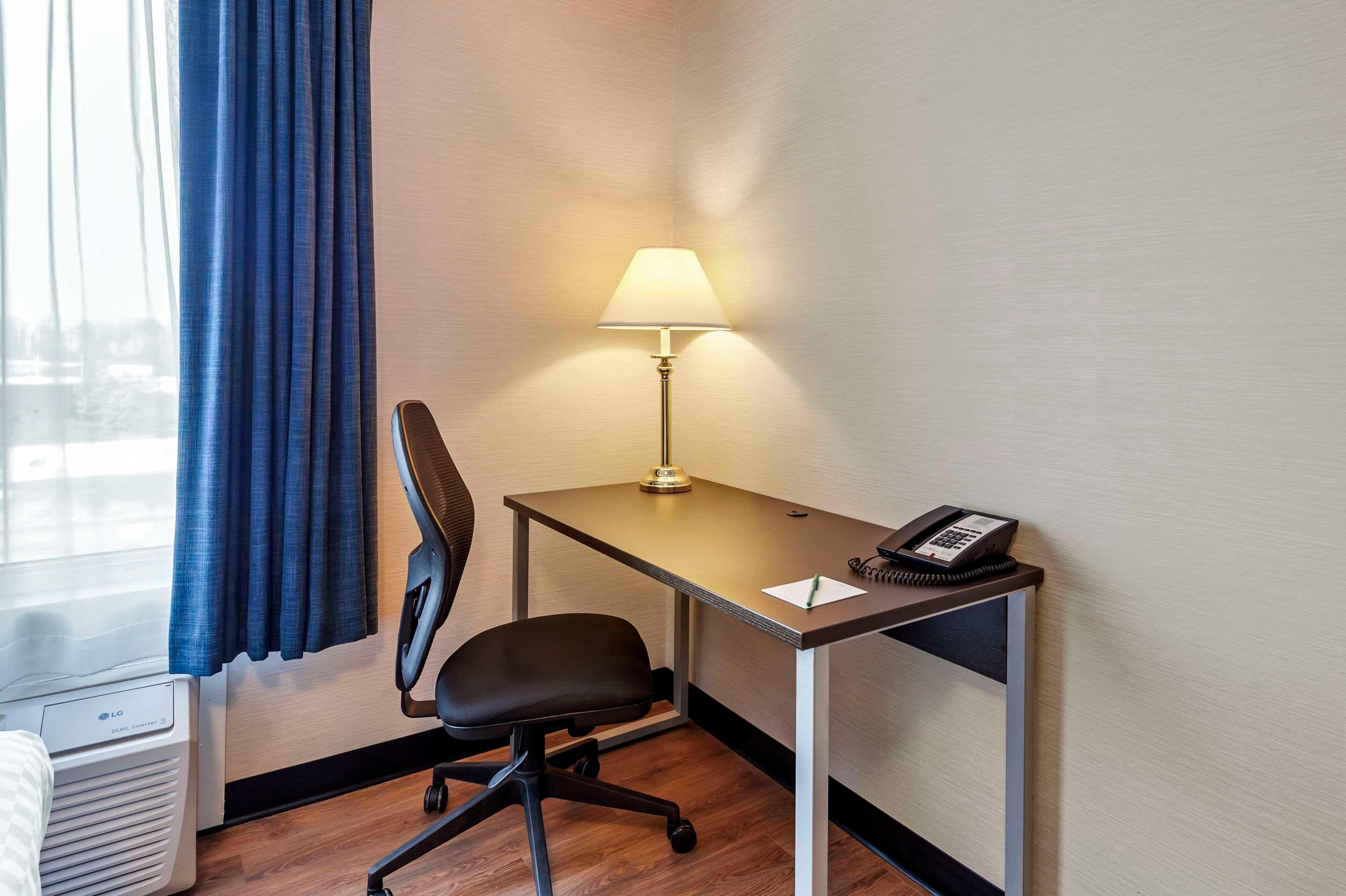 Quadruple Two Queen Beds