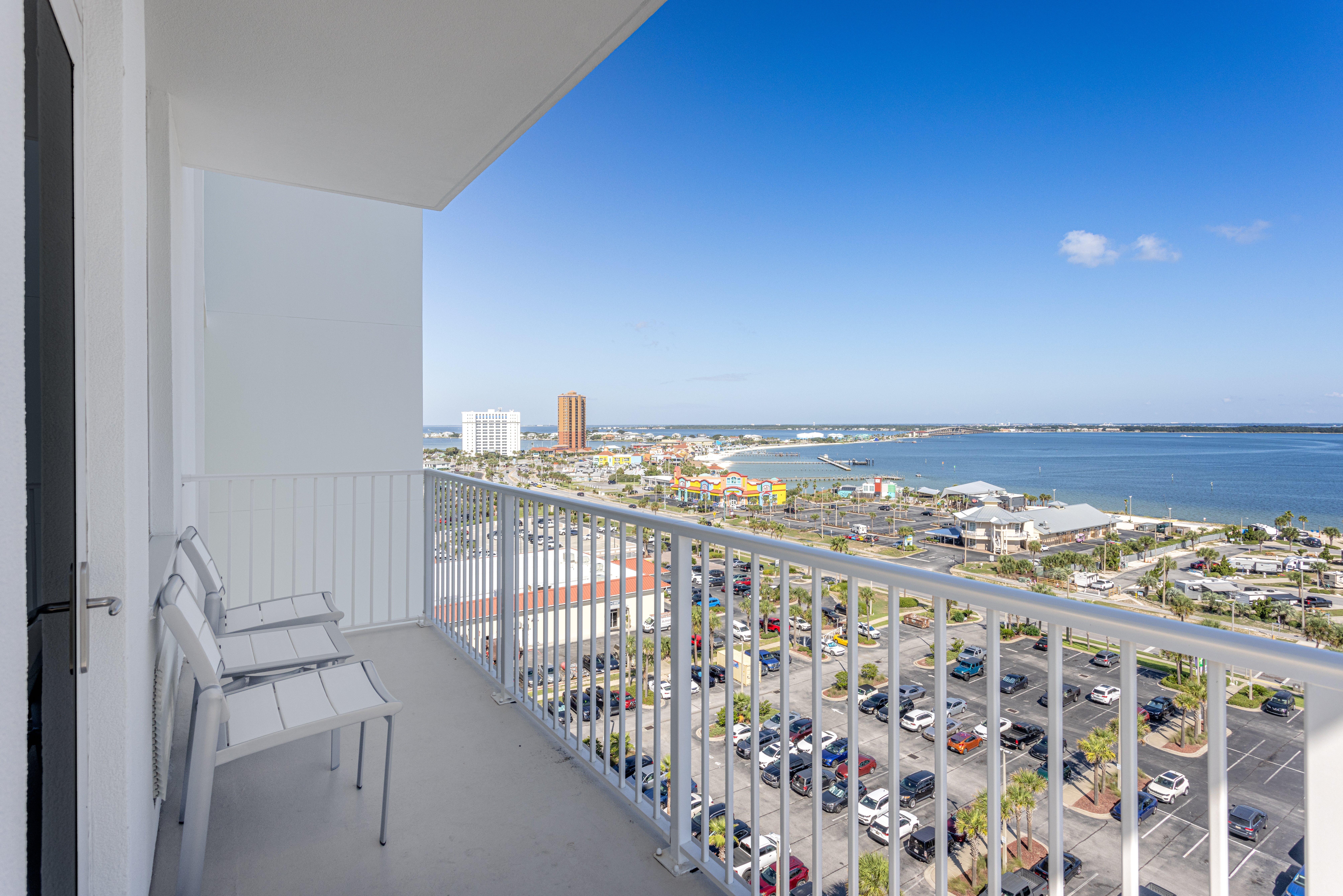 Suite Queen Size Bed