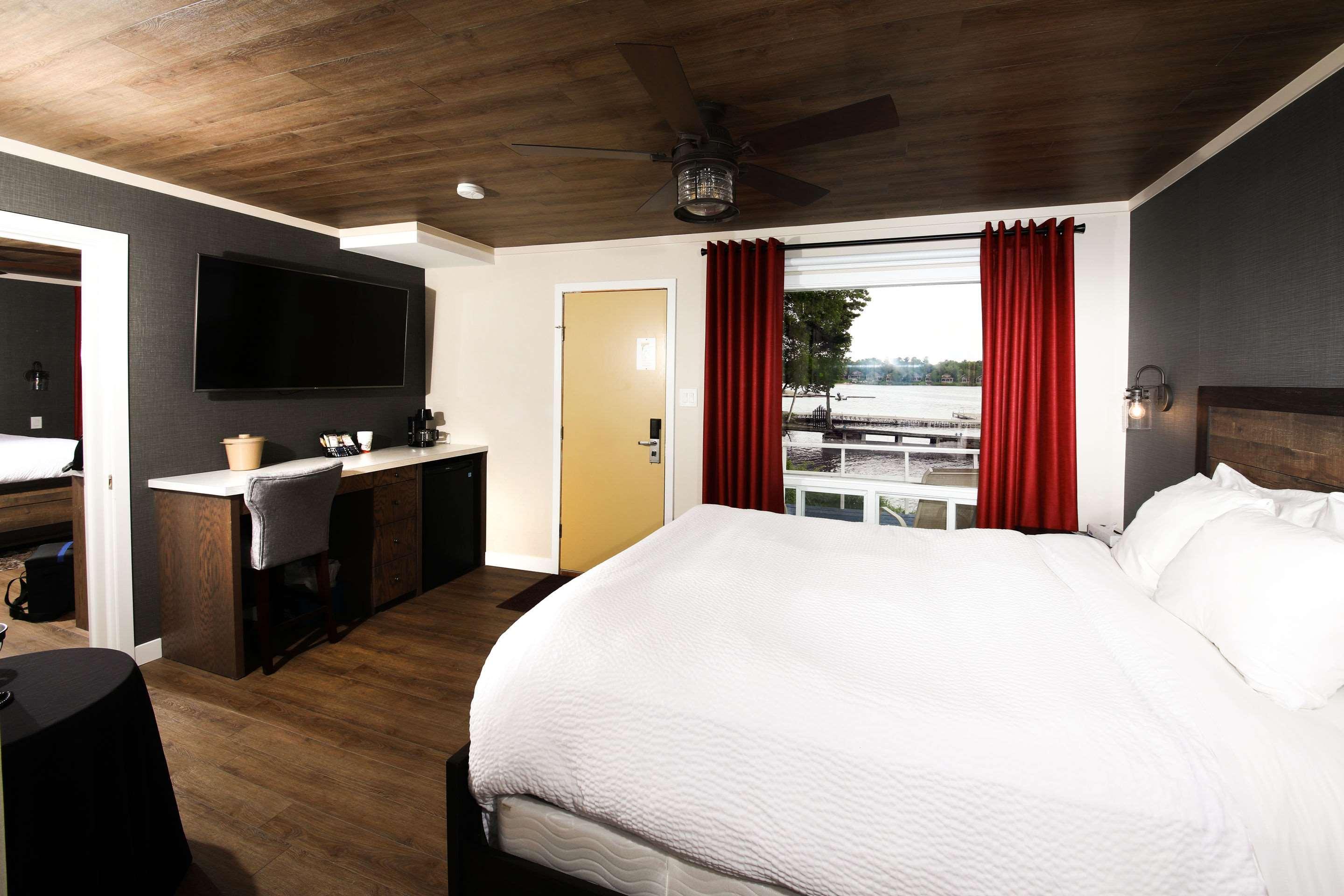 Double Queen Size Bed