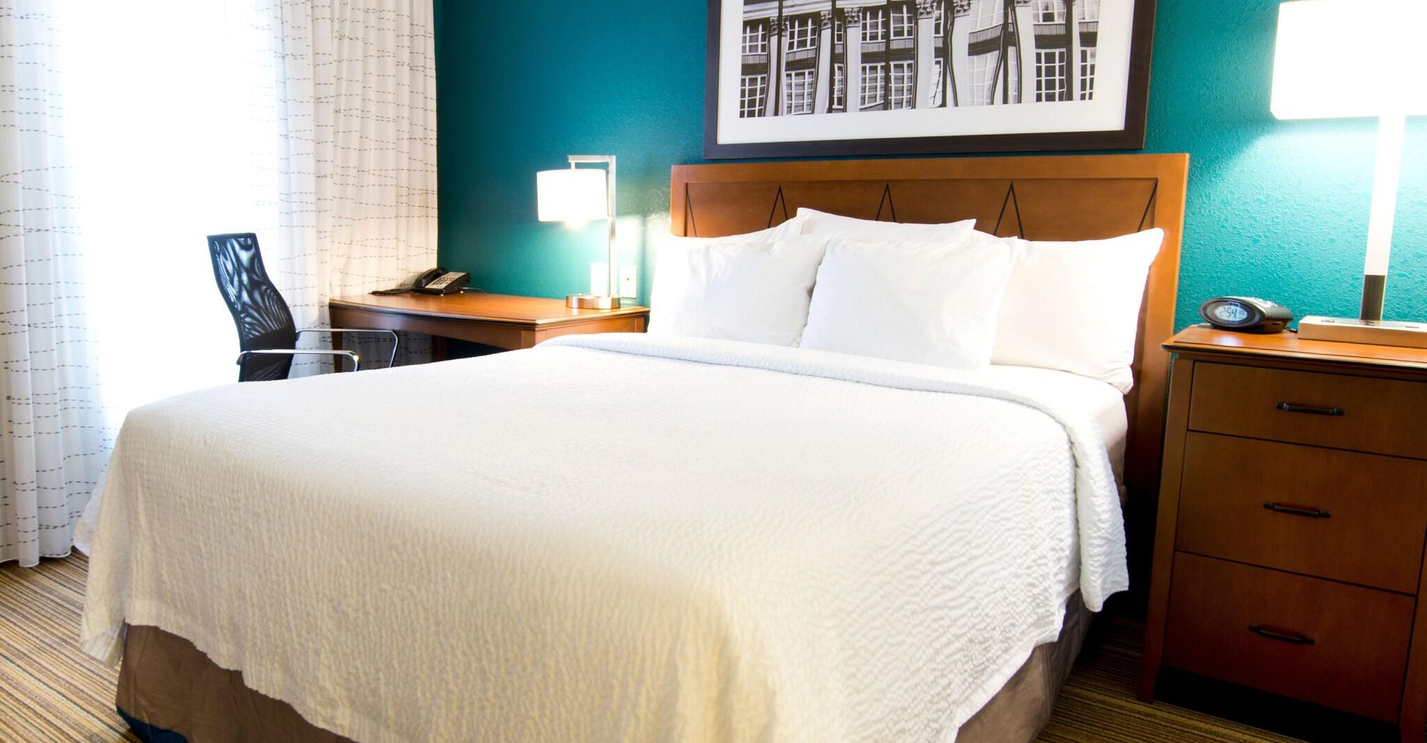 Studio King Size Bed