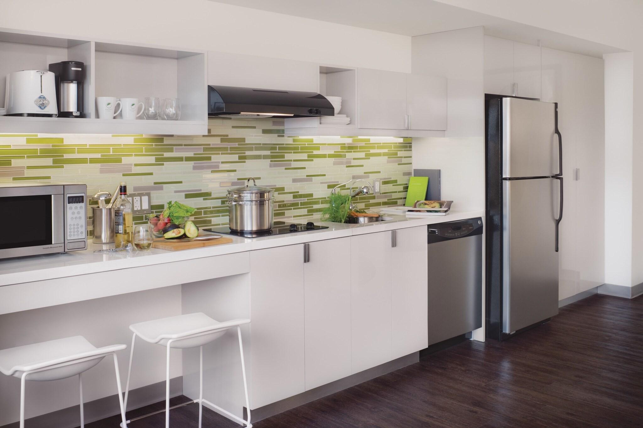 Studio King Size Bed