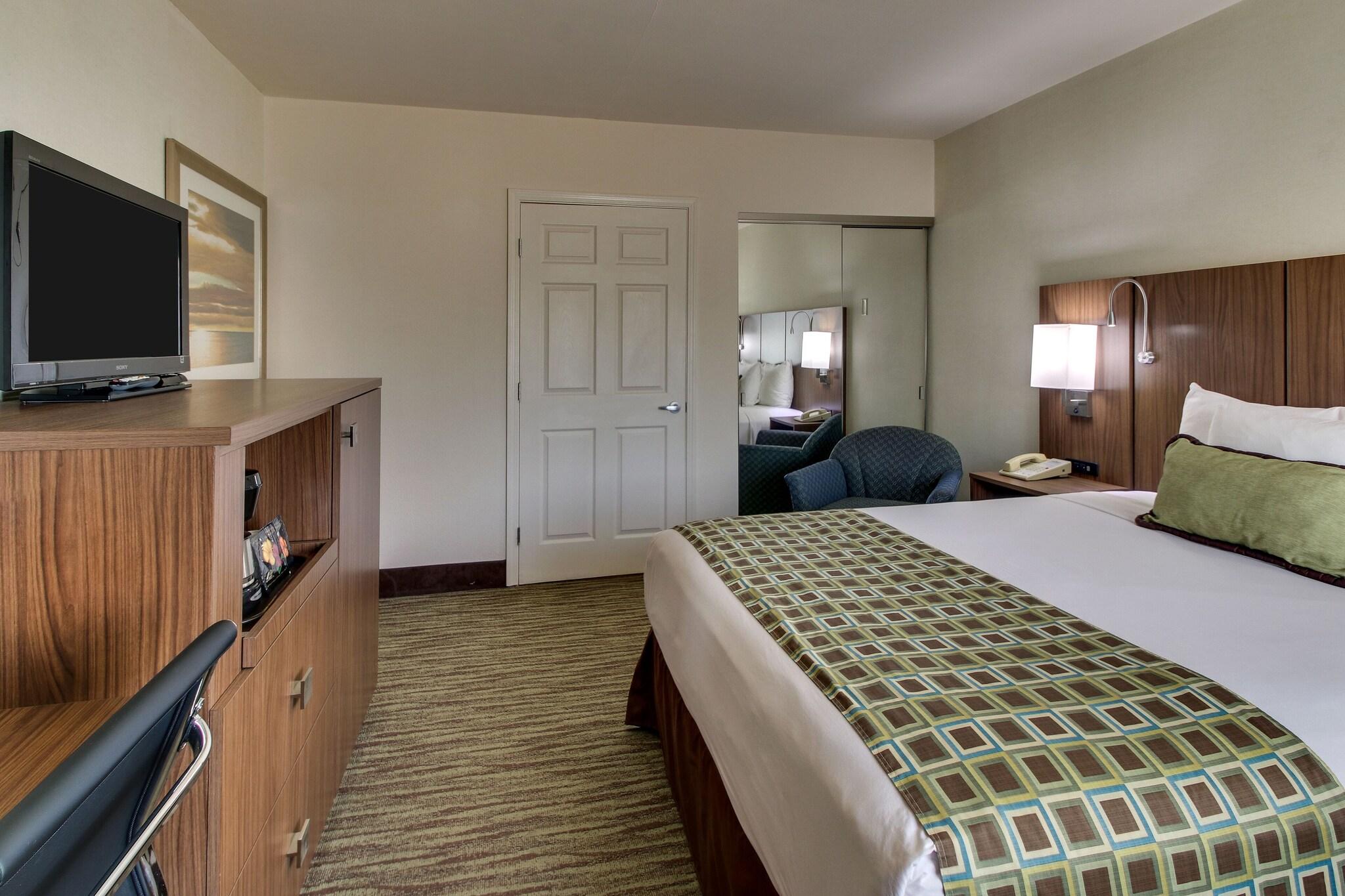 Double Queen Bed Non Smoking