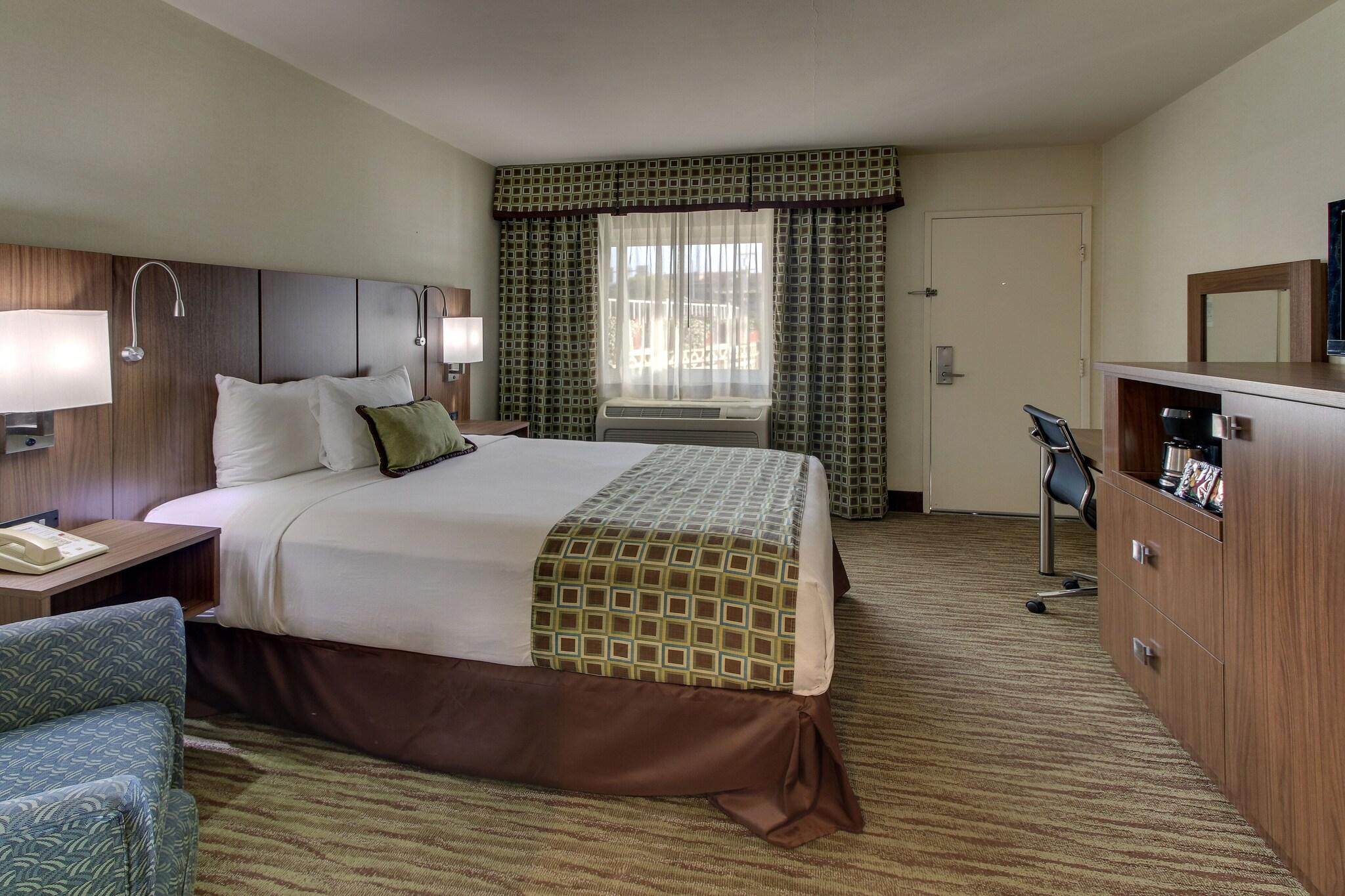 Double Queen Bed Non Smoking