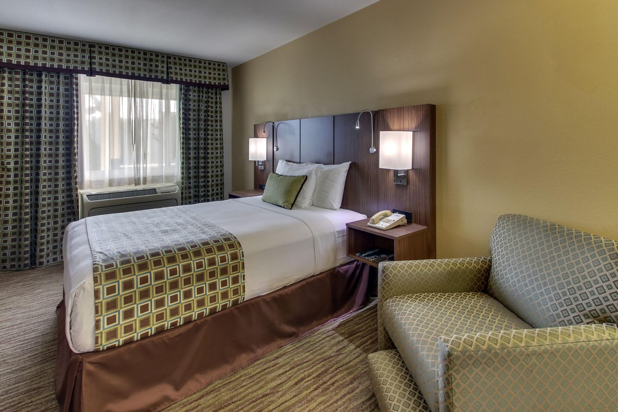 Double Queen Bed Non Smoking