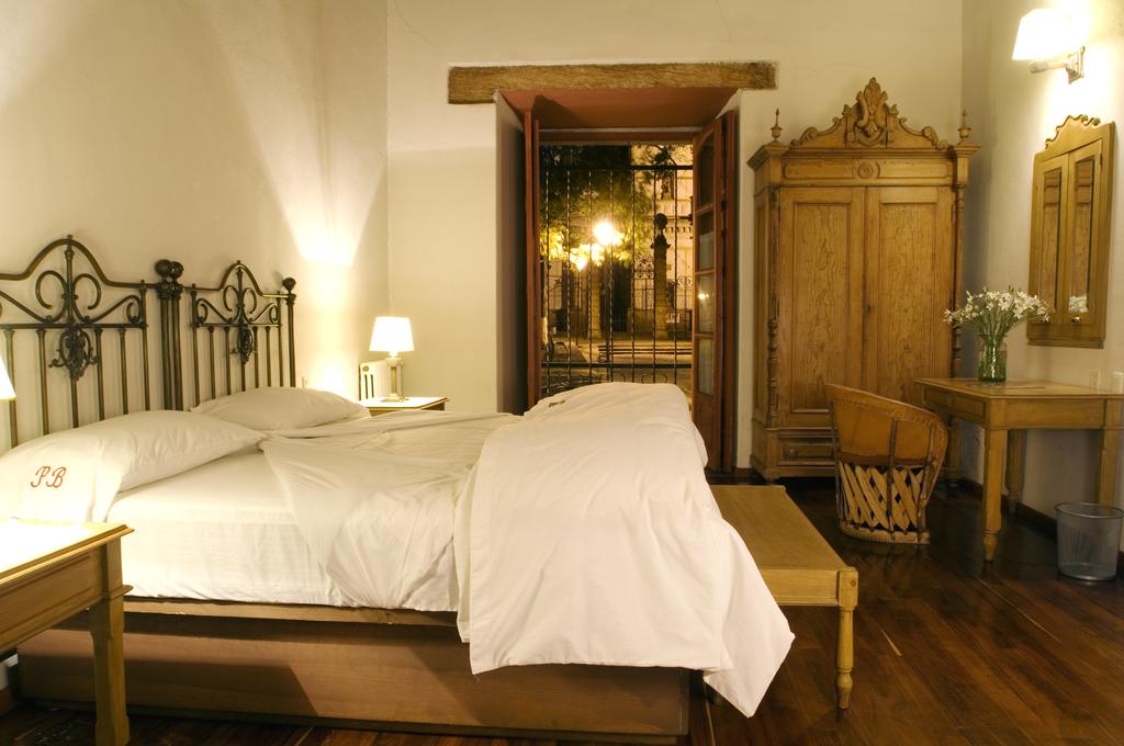 Junior Suite King Size Bed