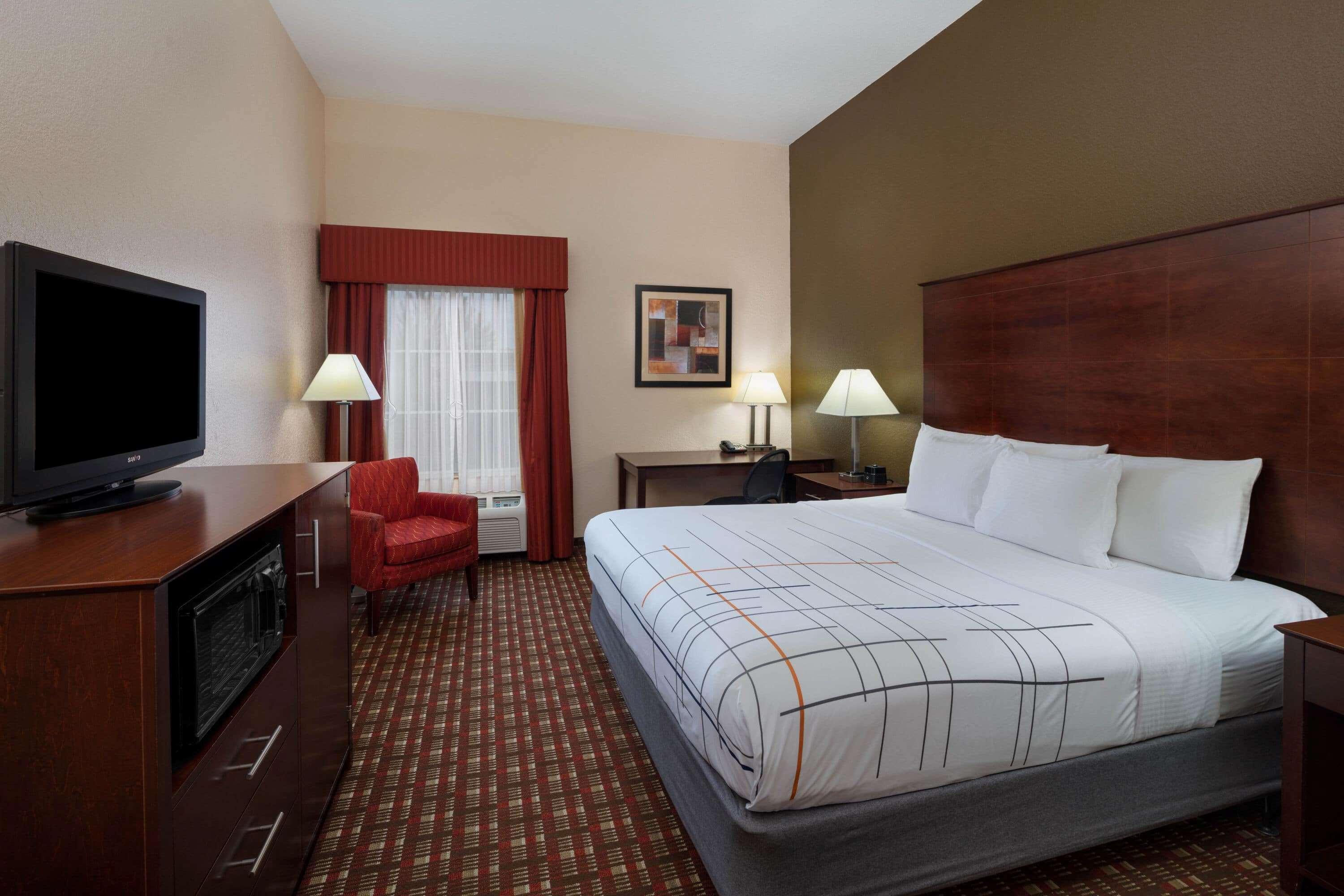 Double King Bed Non Smoking