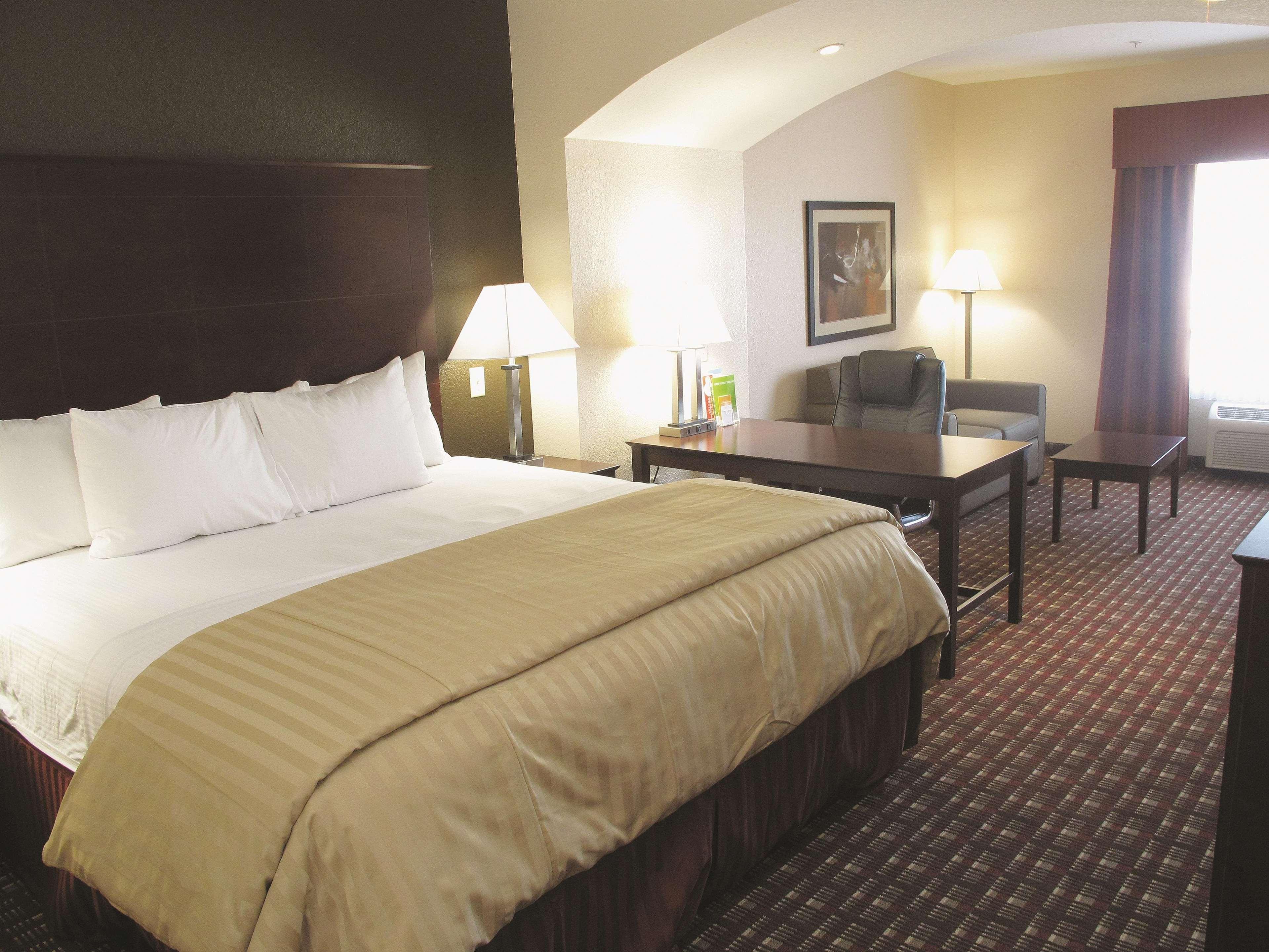 Double Deluxe Executive