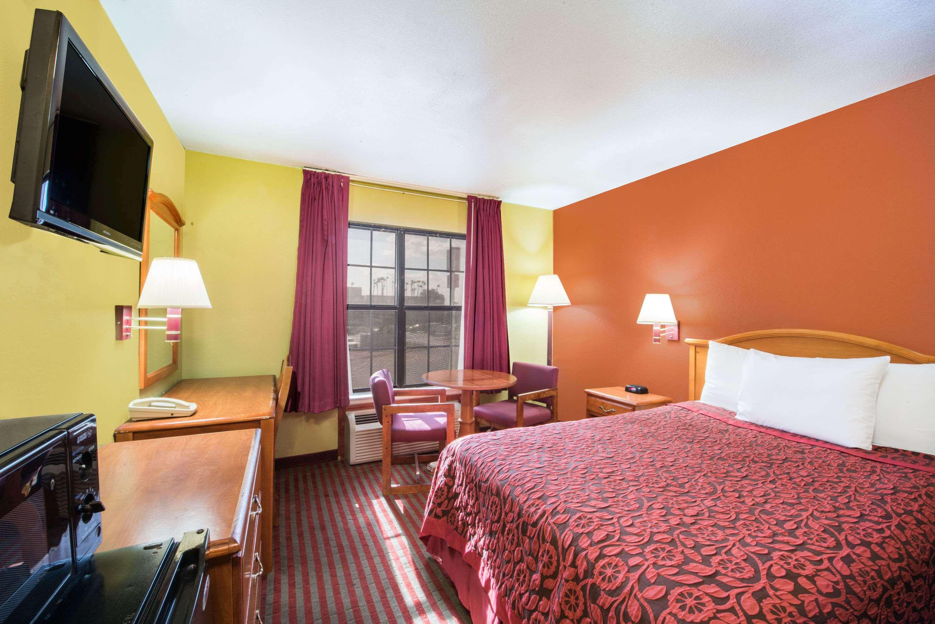 Double Queen Size Bed