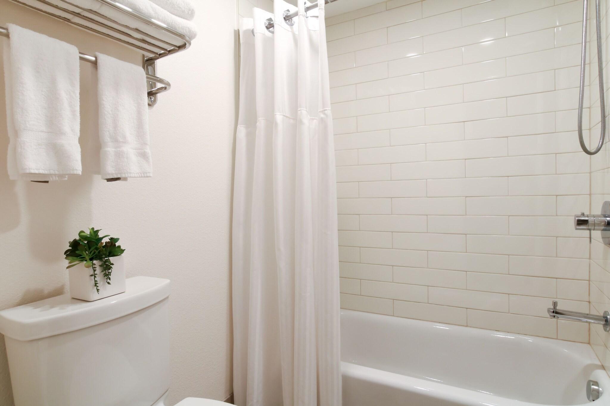 Family Room Two Queen Beds