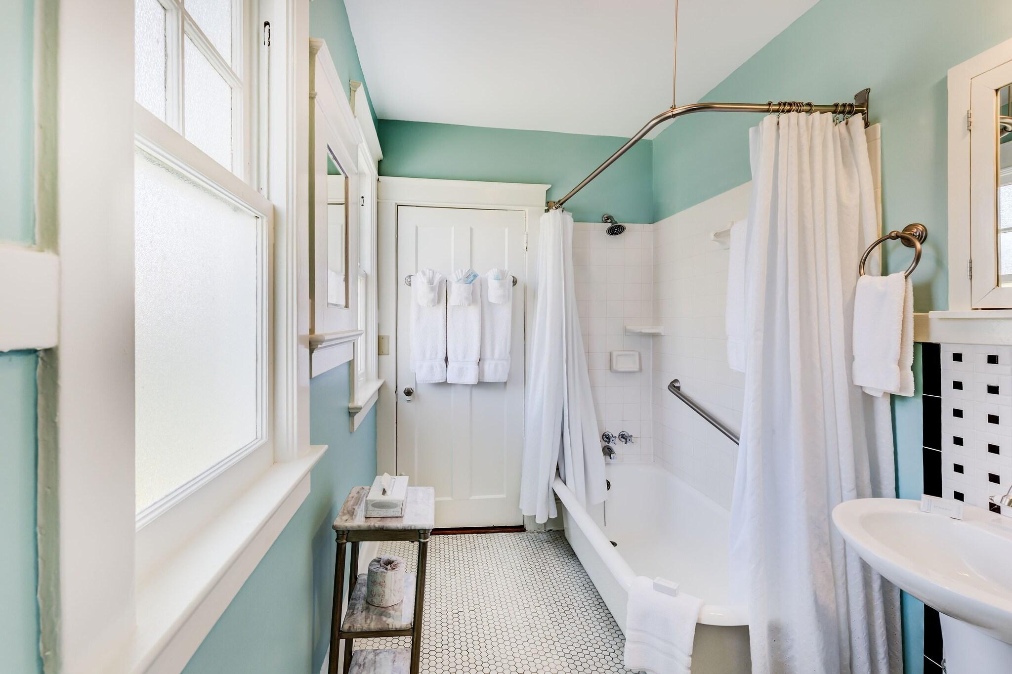 Suite King Bed Non Smoking