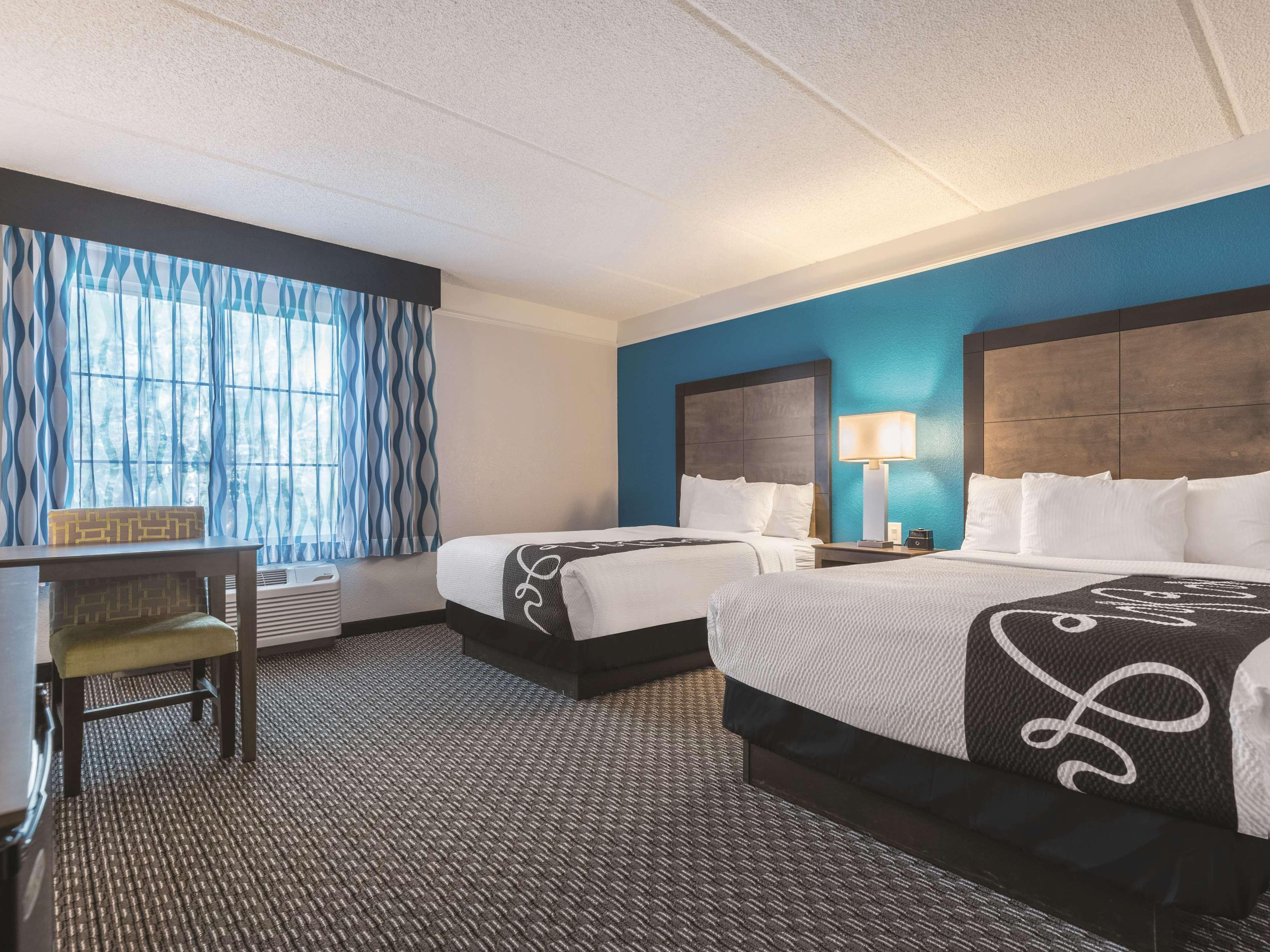 Room Two Double Beds Non Smoking