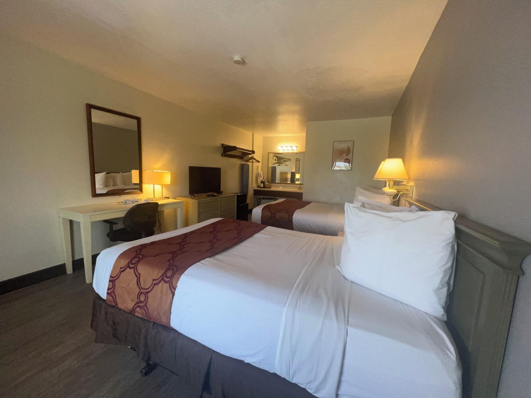 Double Two Double Beds Non Smoking