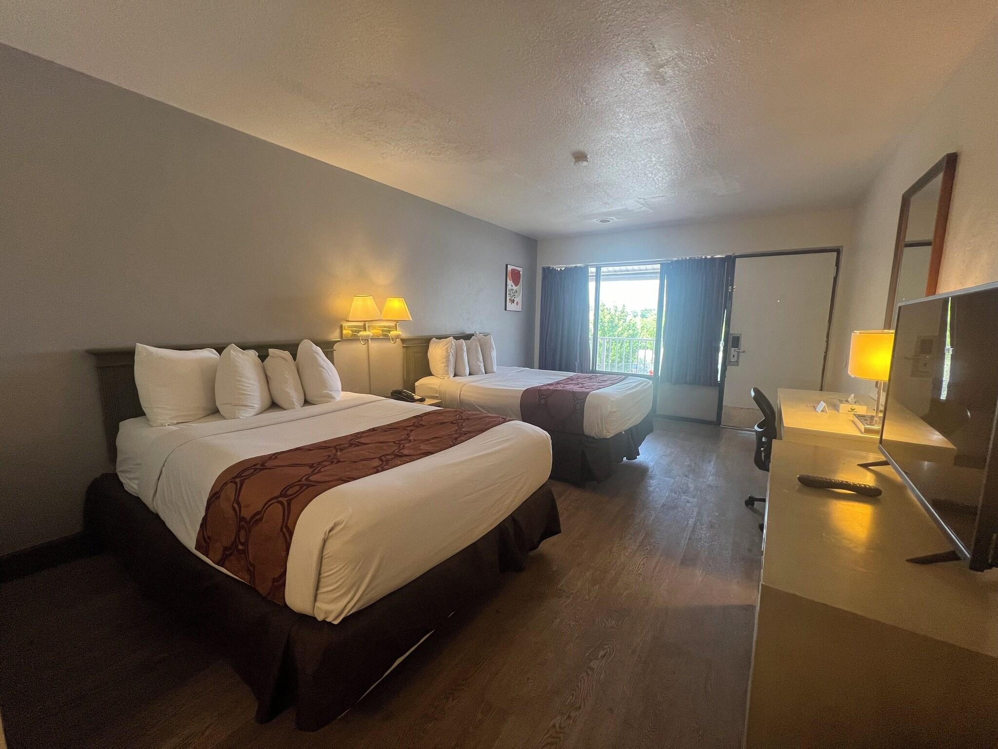 Double Two Double Beds Non Smoking