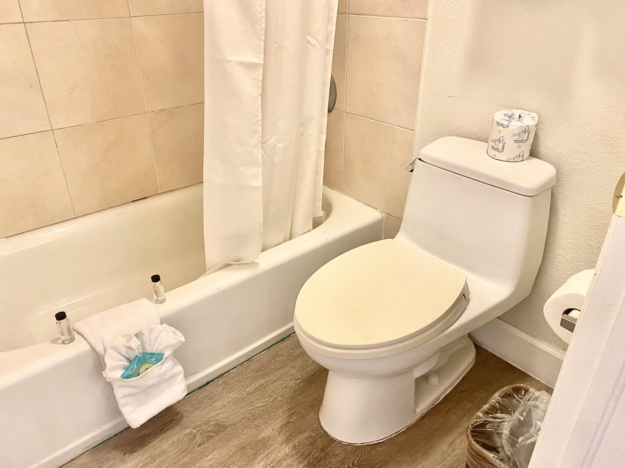 Double King Bed Non Smoking