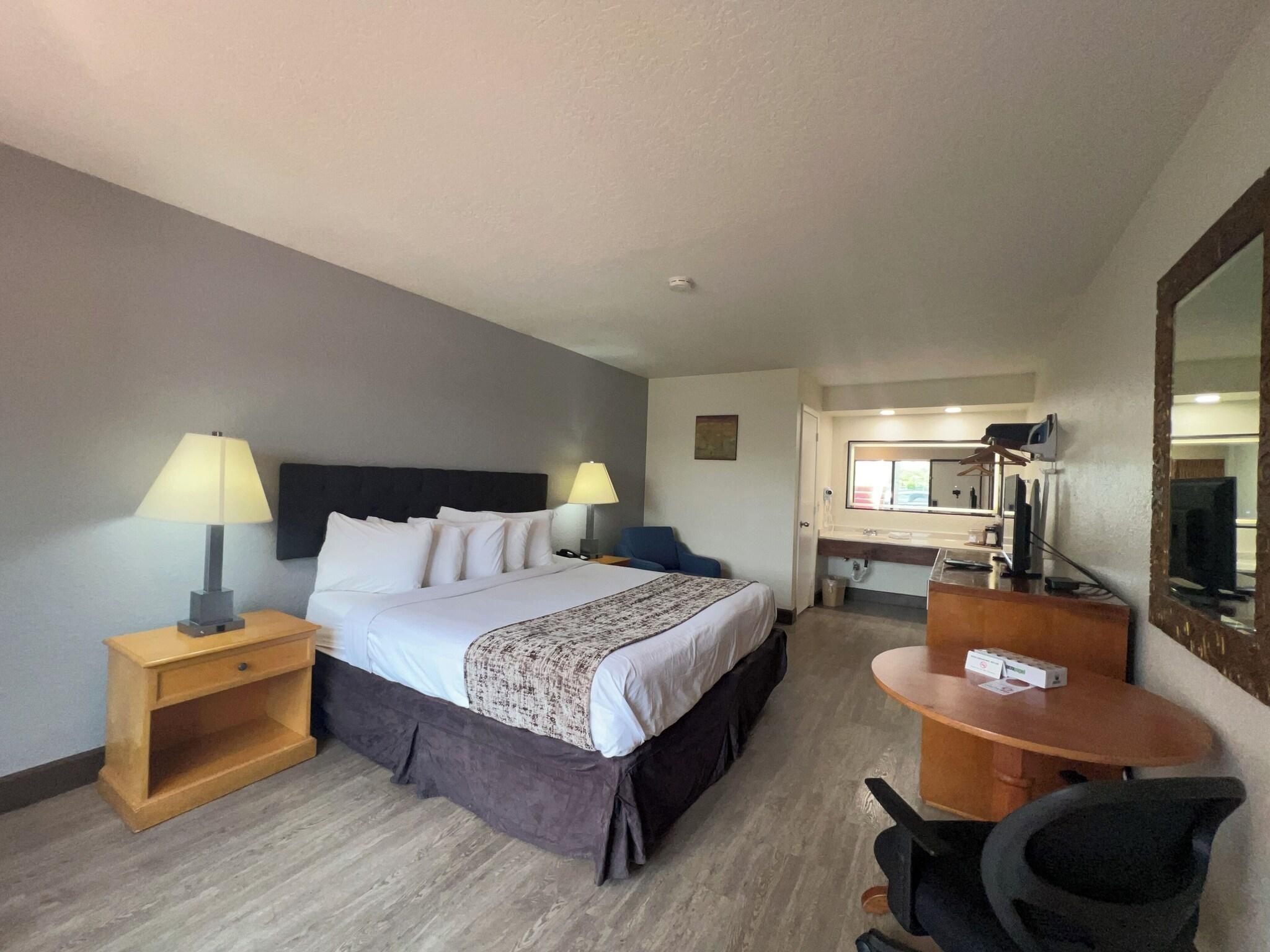 Double King Bed Non Smoking