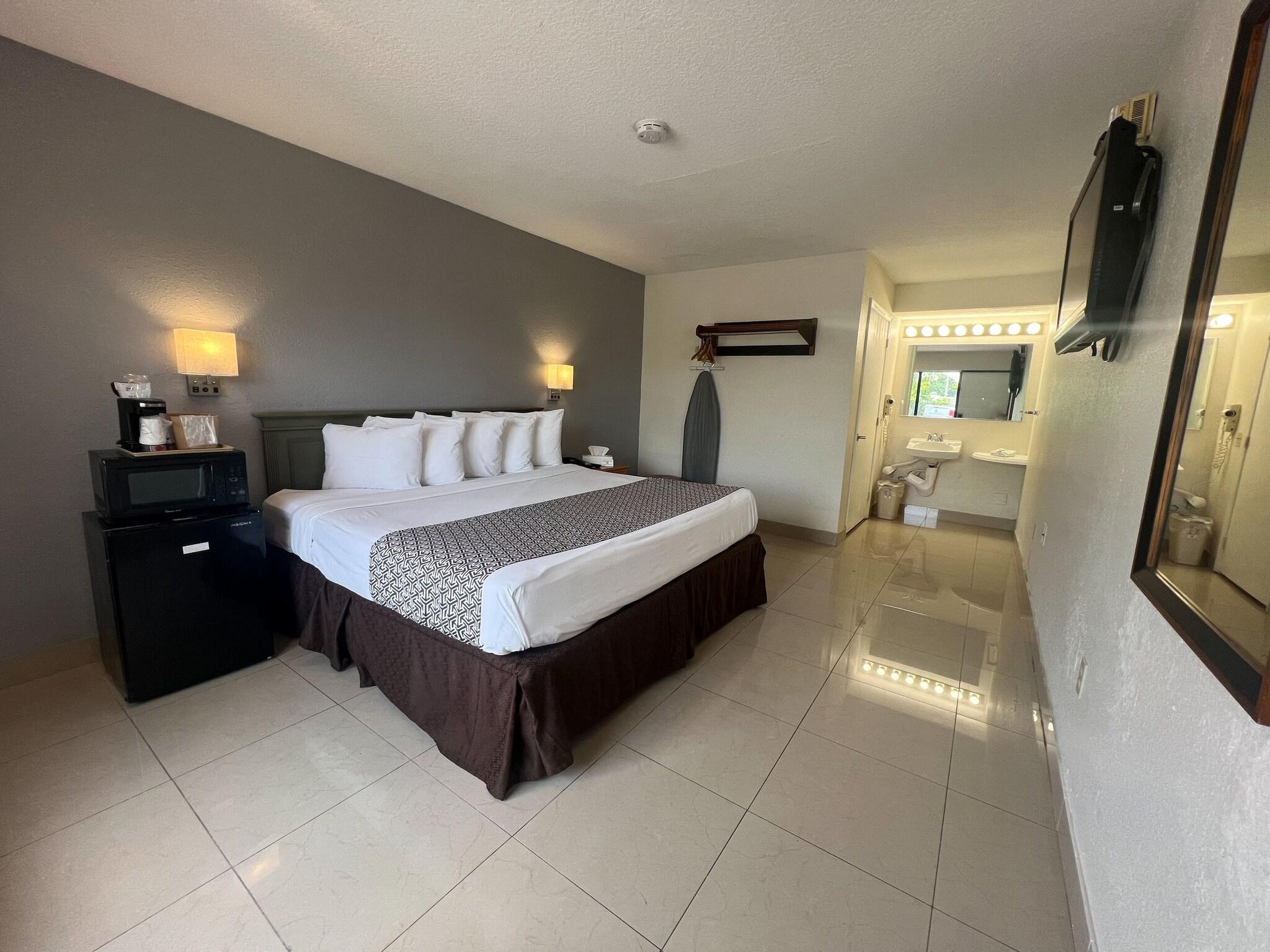 Double Accessible King Size Bed