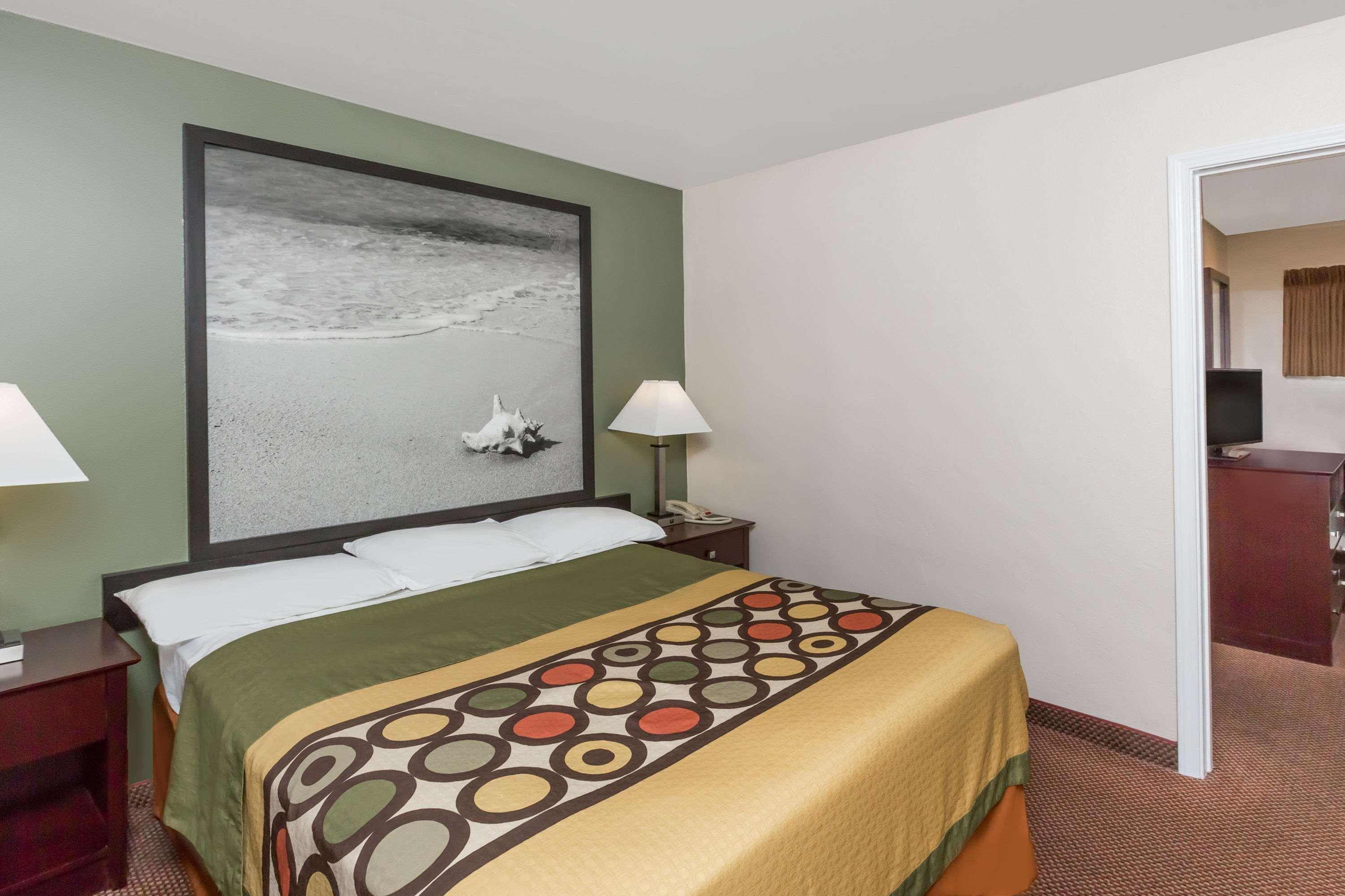 Quadruple Two Queen Beds