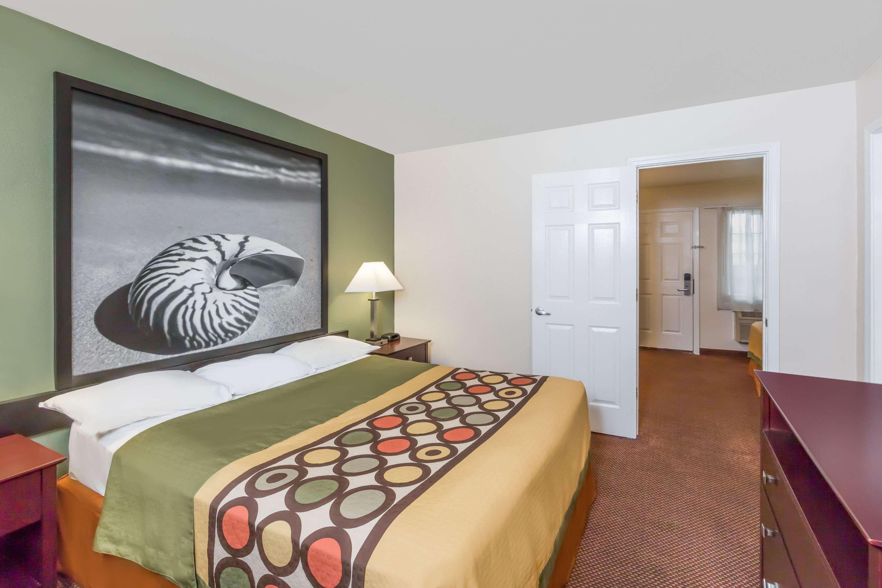 Quadruple Two Queen Beds