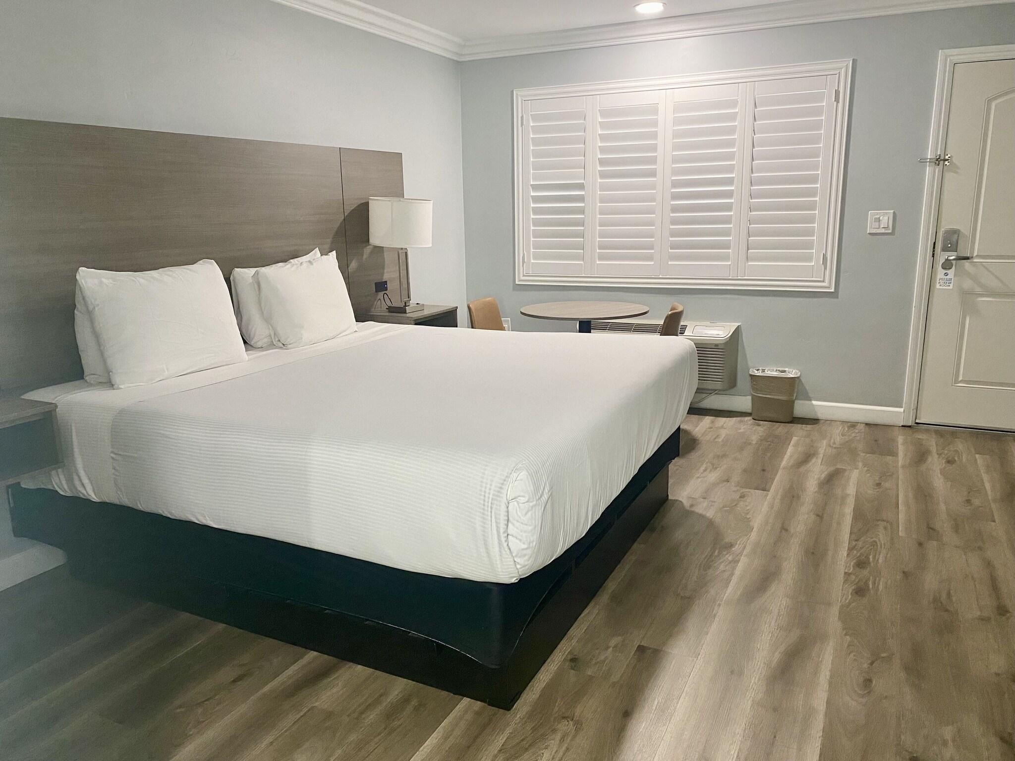 Double King Size Bed