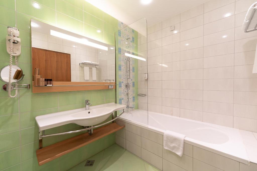 Double or Twin Comfort