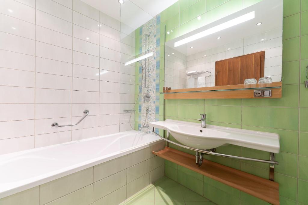 Double or Twin with Views