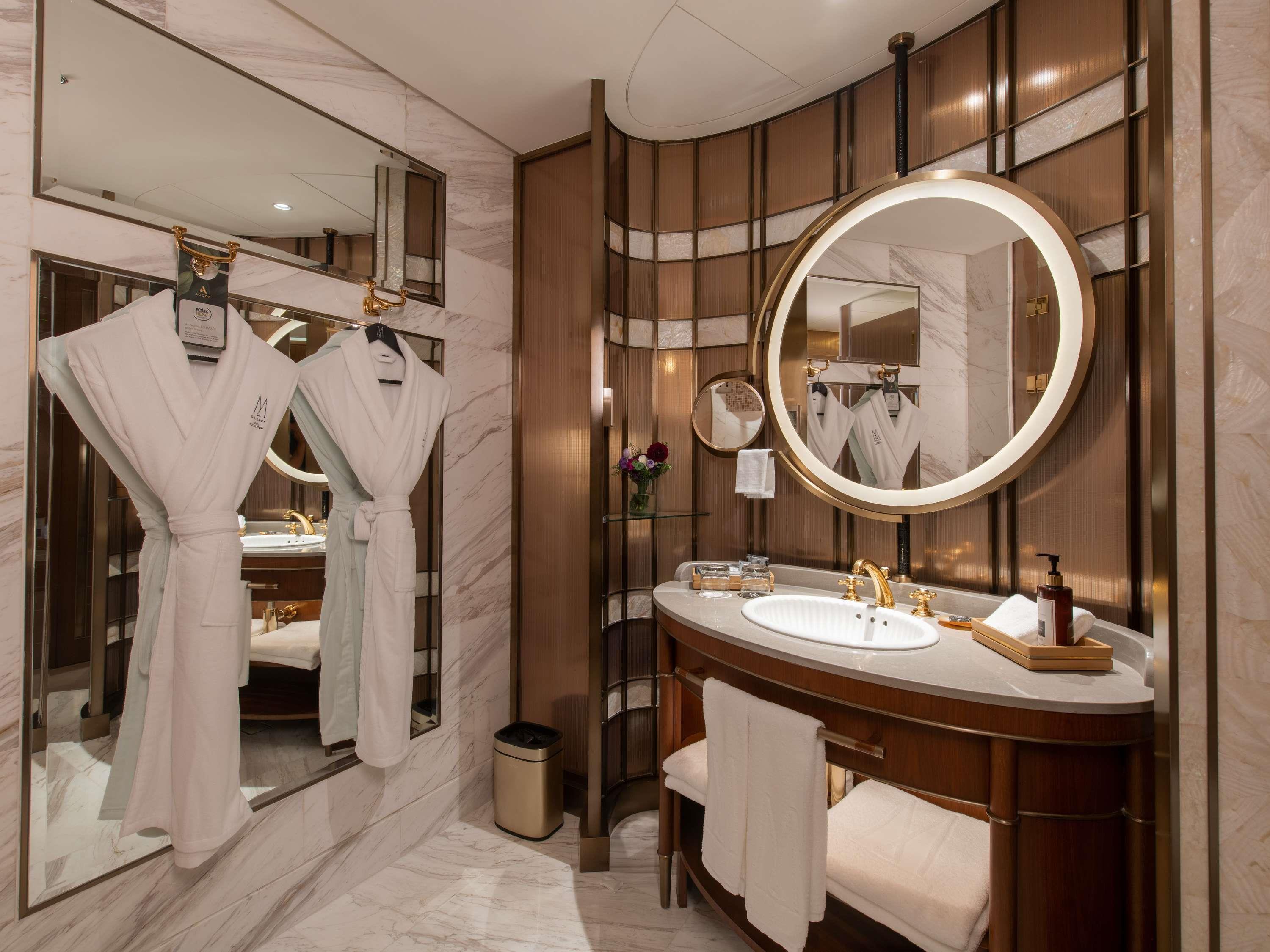 Double Superior King Bed