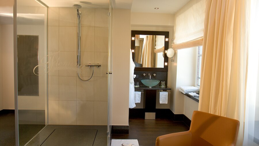 Double Single Superior