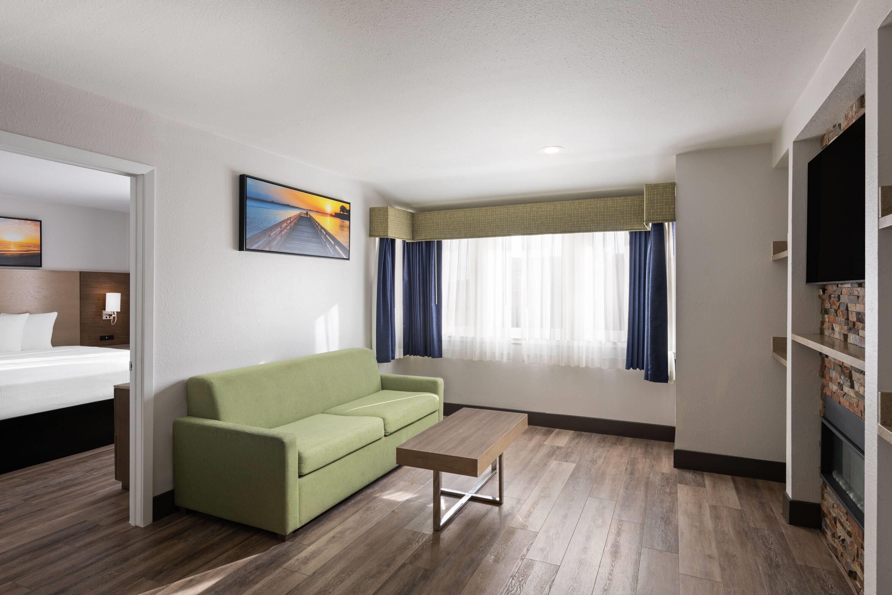 Suite King Bed Non Smoking