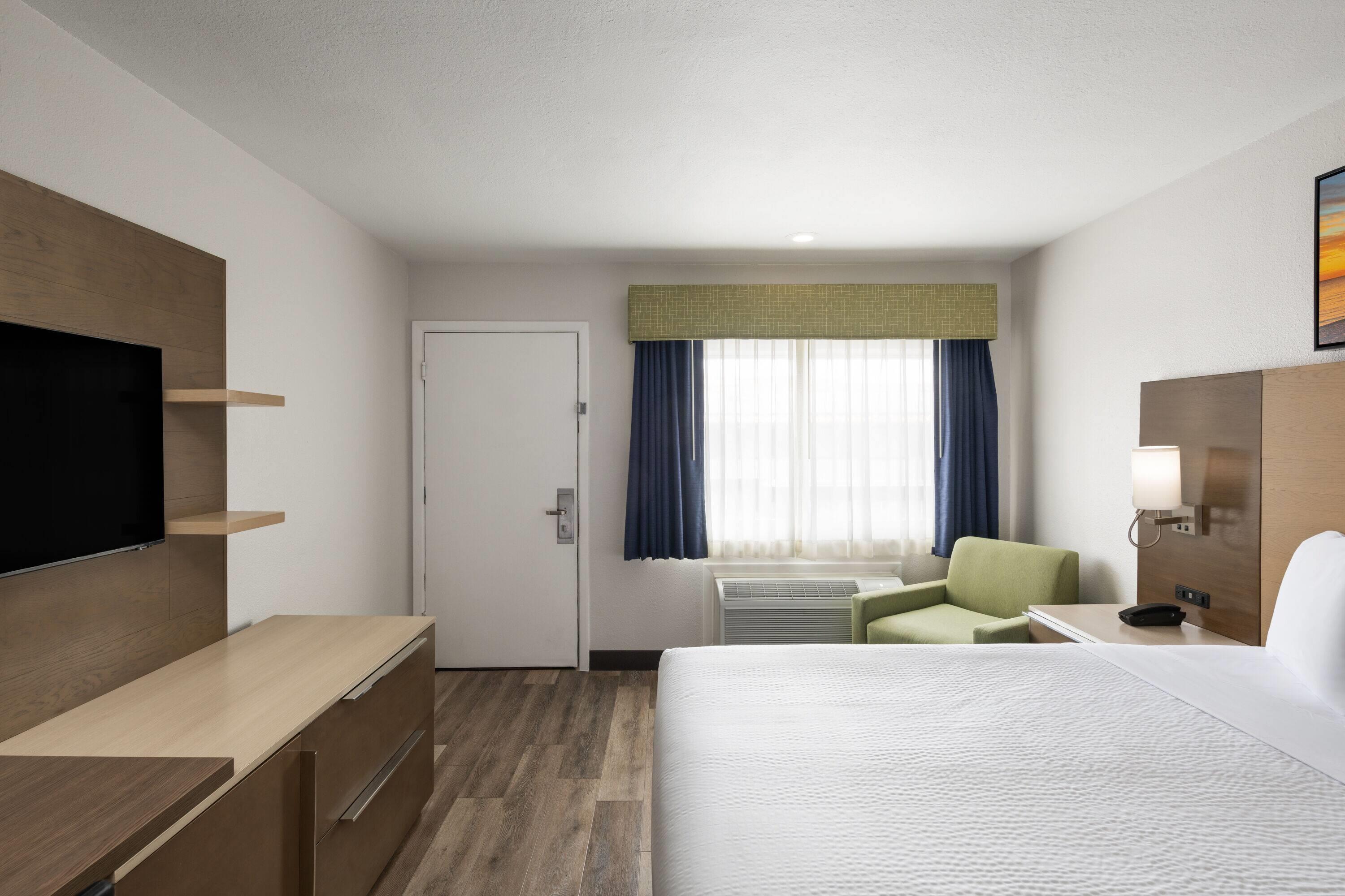Double Queen Bed Non Smoking