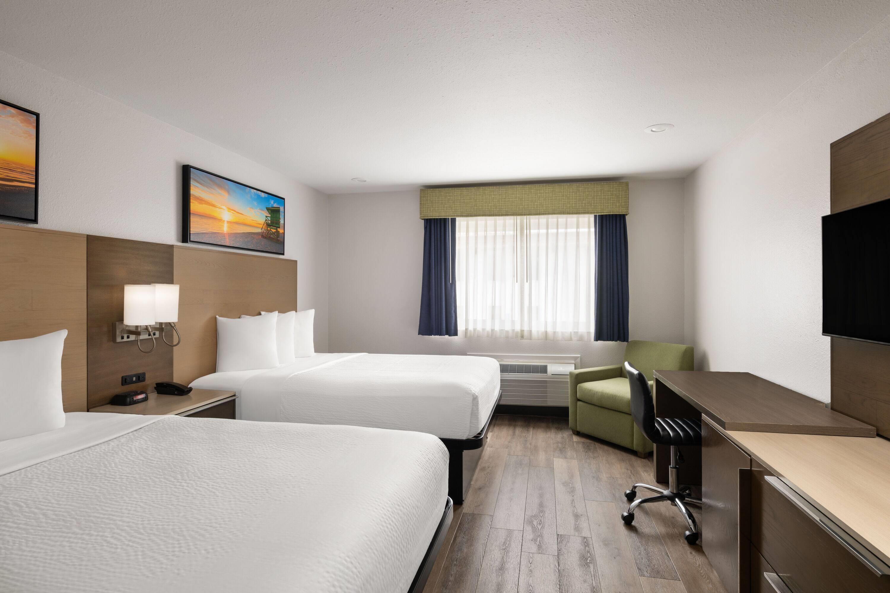 Quadruple Two Queen Beds