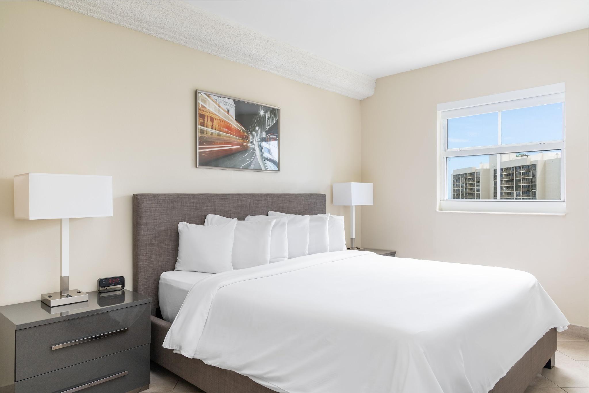 Suite Sea View King Bed