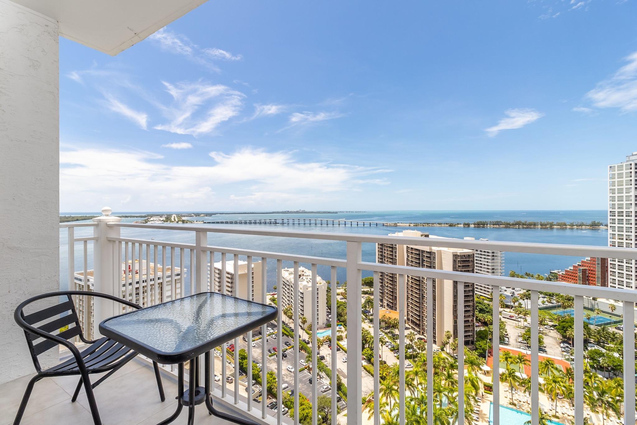 Suite Sea View King Bed