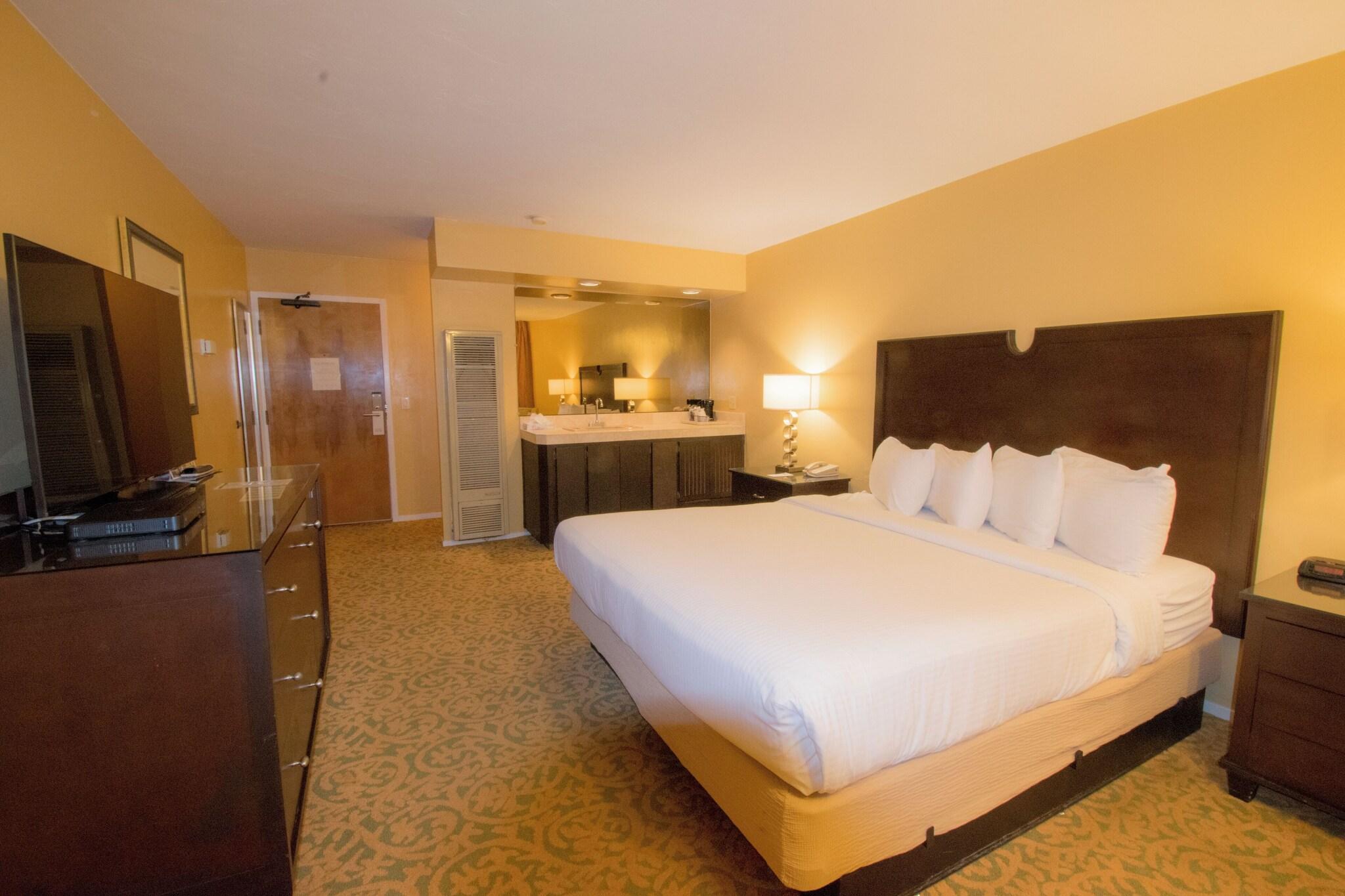 Double Deluxe with Views